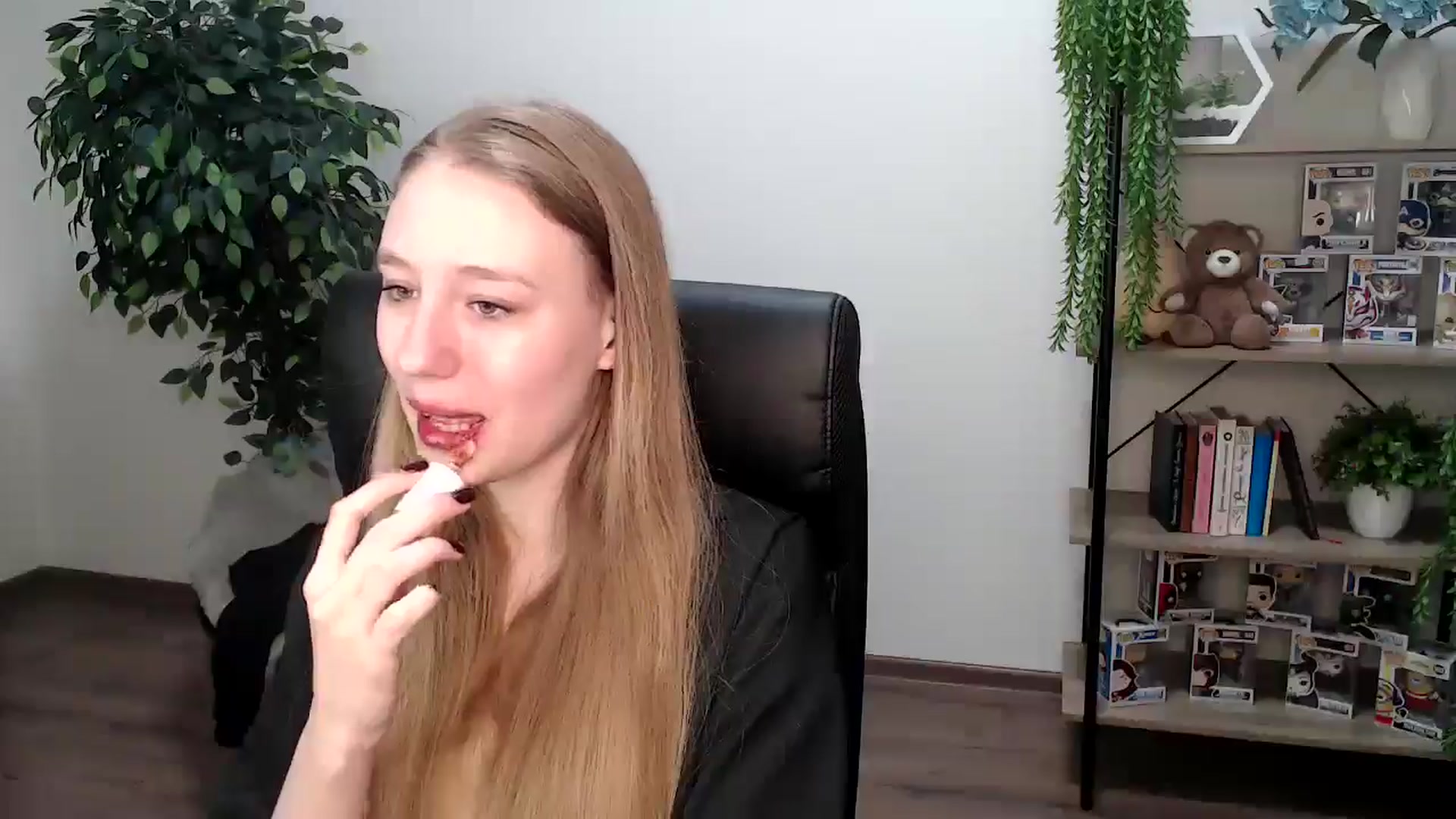 Gallery image thumbnail from HaleyVixen's myfreecams stream on, 11/27/2024, 10:03 image 5 of 20