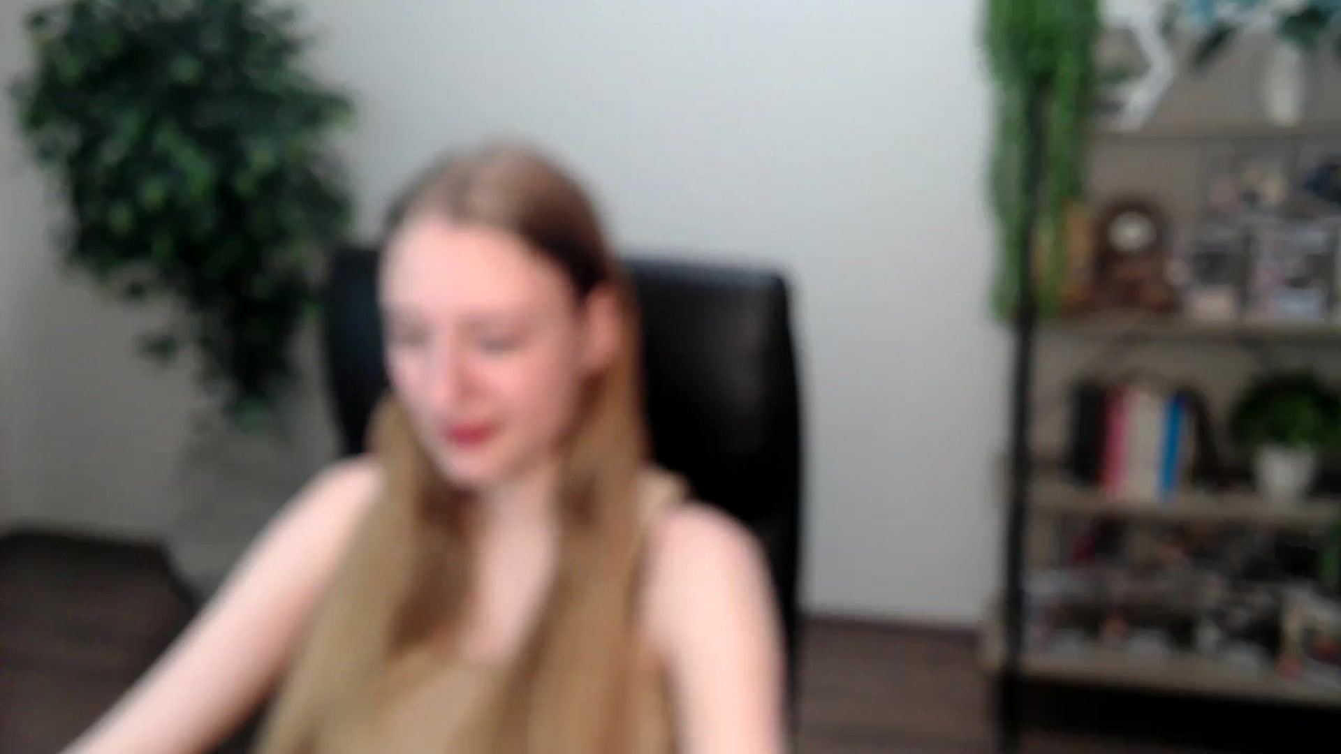Gallery image thumbnail from HaleyVixen's myfreecams stream on, 11/27/2024, 11:58 image 6 of 20