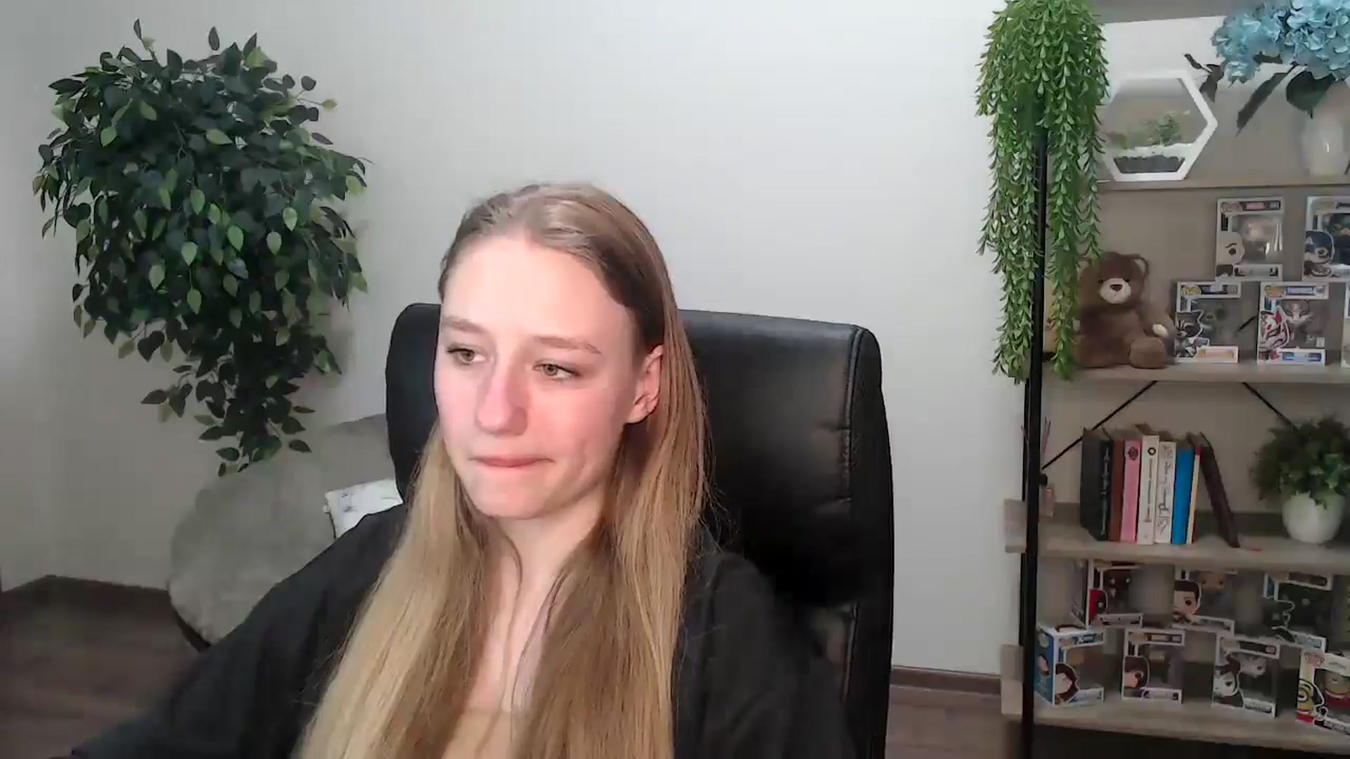 Gallery image thumbnail from HaleyVixen's myfreecams stream on, 11/27/2024, 14:51 image 20 of 20