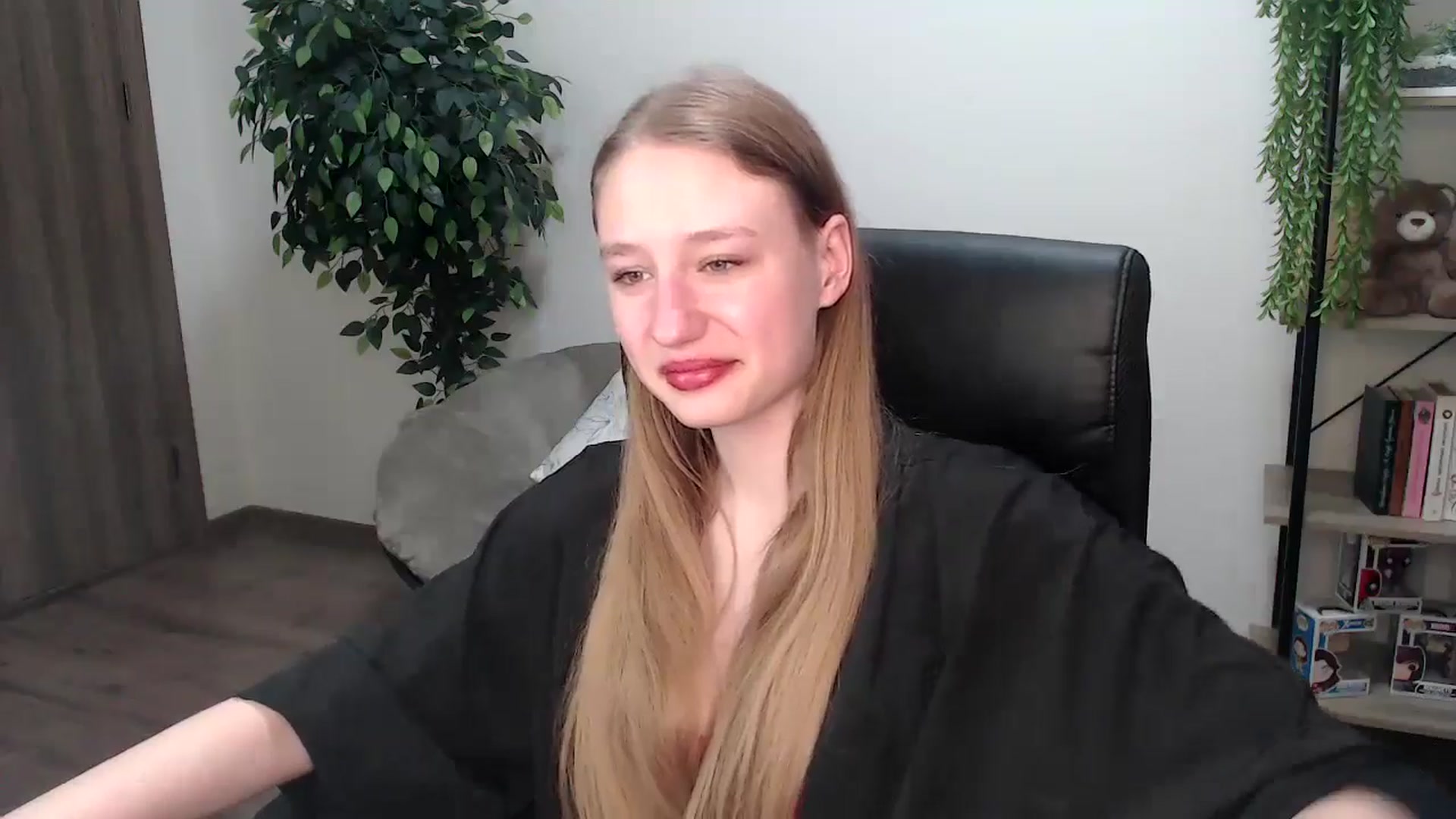 Gallery image thumbnail from HaleyVixen's myfreecams stream on, 11/29/2024, 14:47 image 4 of 20