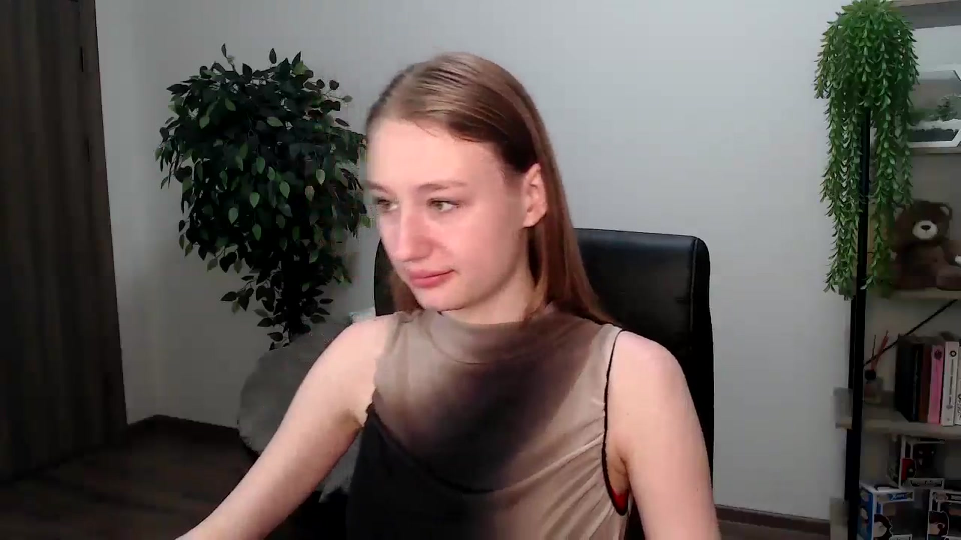 Gallery image thumbnail from HaleyVixen's myfreecams stream on, 11/30/2024, 09:58 image 8 of 20