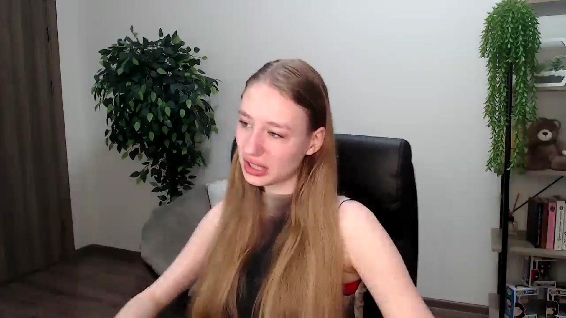 Gallery image thumbnail from HaleyVixen's myfreecams stream on, 11/30/2024, 09:58 image 3 of 20