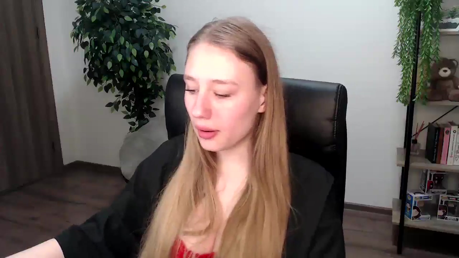 Gallery image thumbnail from HaleyVixen's myfreecams stream on, 11/30/2024, 12:47 image 9 of 20