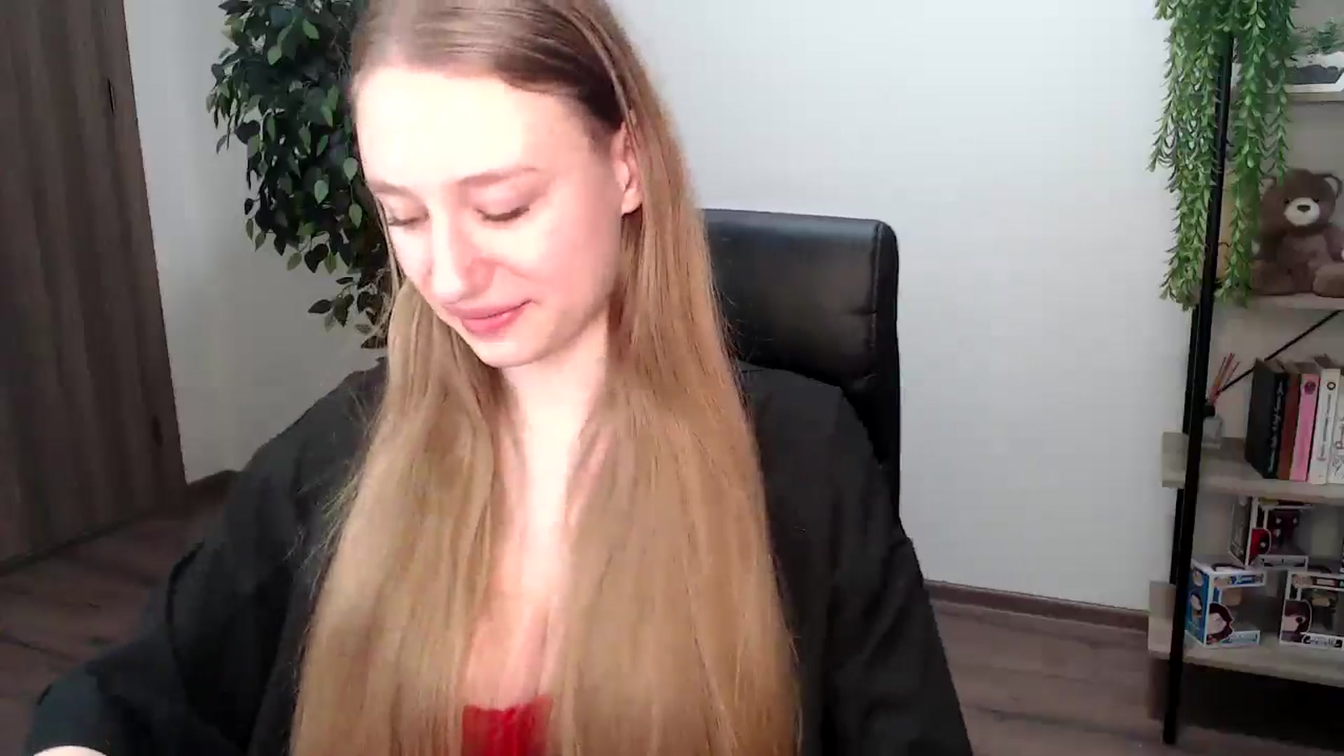 Gallery image thumbnail from HaleyVixen's myfreecams stream on, 11/30/2024, 12:47 image 10 of 20