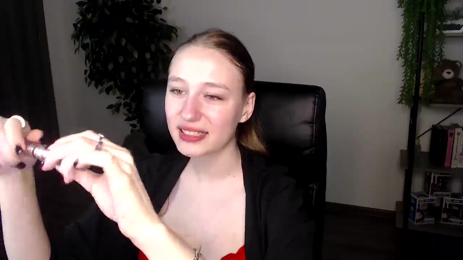 Gallery image thumbnail from HaleyVixen's myfreecams stream on, 11/30/2024, 14:47 image 6 of 20