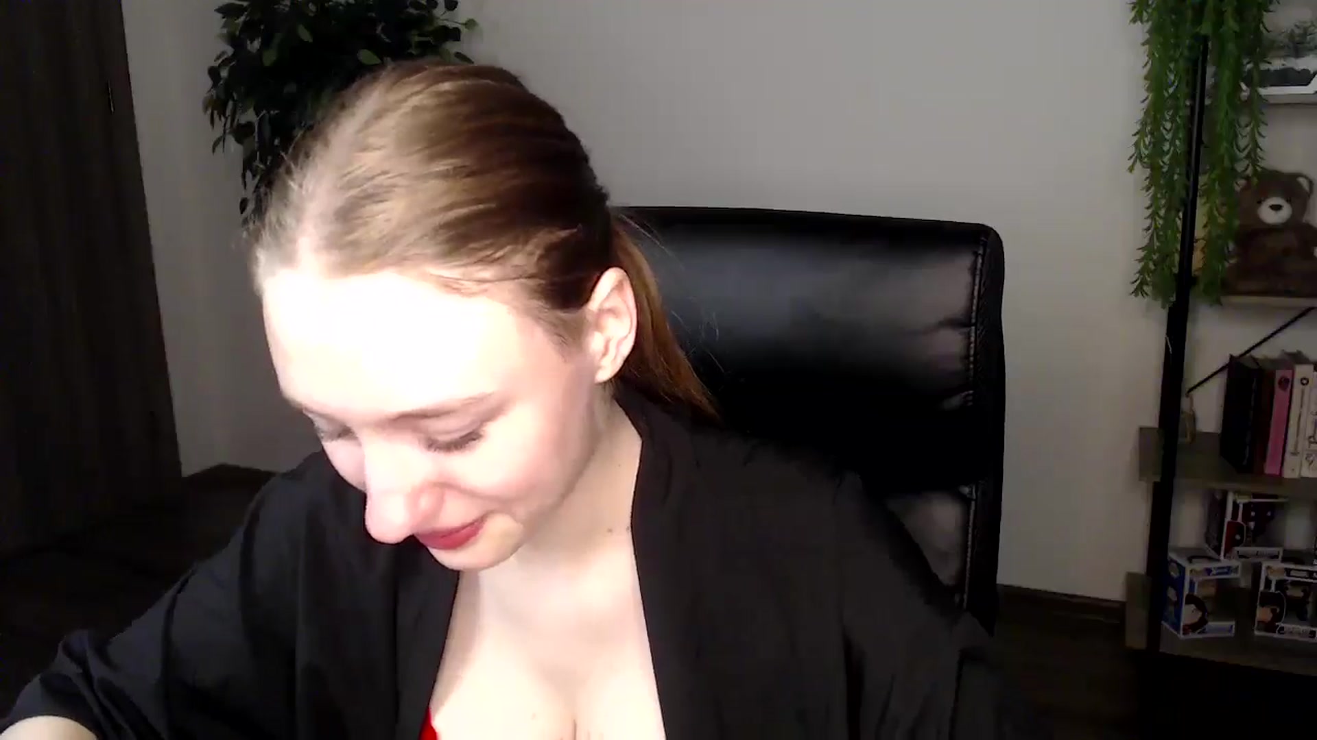 Gallery image thumbnail from HaleyVixen's myfreecams stream on, 11/30/2024, 14:47 image 2 of 20