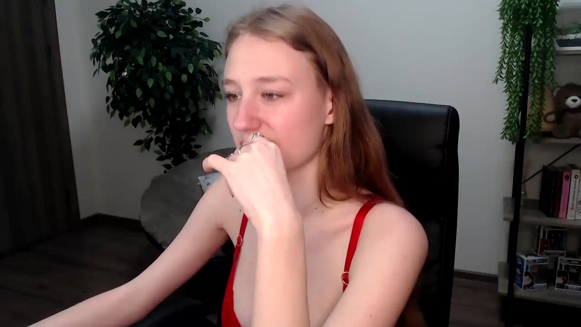Gallery image thumbnail from HaleyVixen's myfreecams stream on, 12/02/2024, 14:08 image 9 of 20