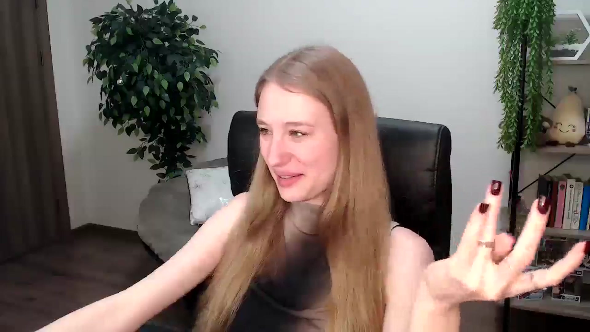 Gallery image thumbnail from HaleyVixen's myfreecams stream on, 12/06/2024, 13:41 image 15 of 20