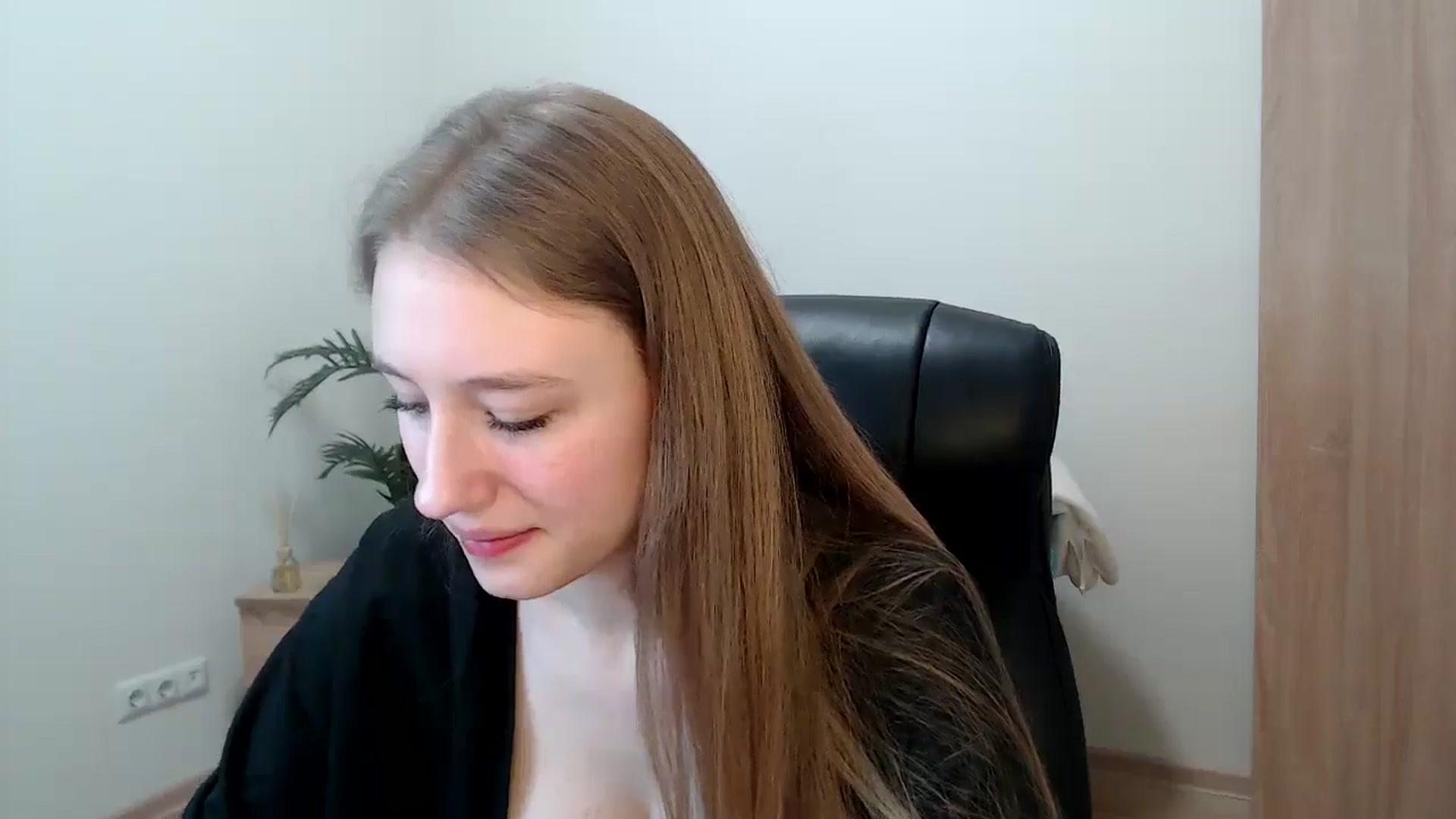Gallery image thumbnail from HaleyVixen's myfreecams stream on, 12/09/2024, 13:13 image 11 of 20