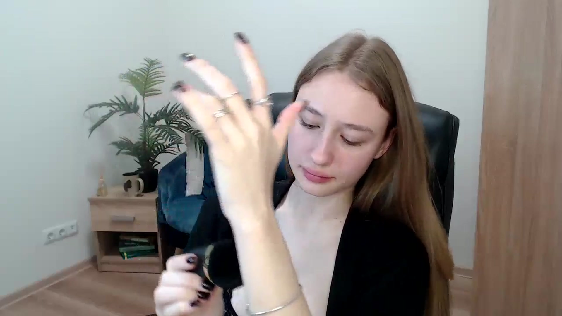 Gallery image thumbnail from HaleyVixen's myfreecams stream on, 12/10/2024, 12:57 image 6 of 20