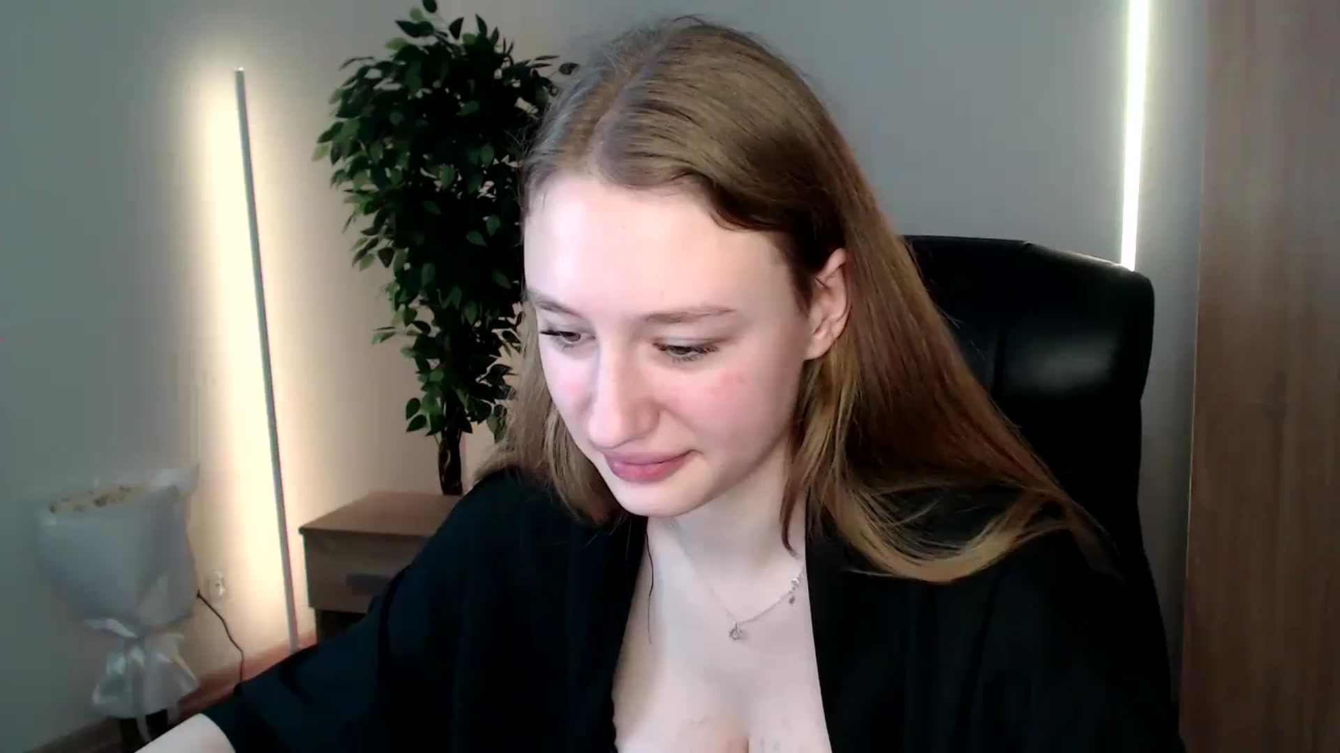 Gallery image thumbnail from HaleyVixen's myfreecams stream on, 12/20/2024, 11:07 image 5 of 20