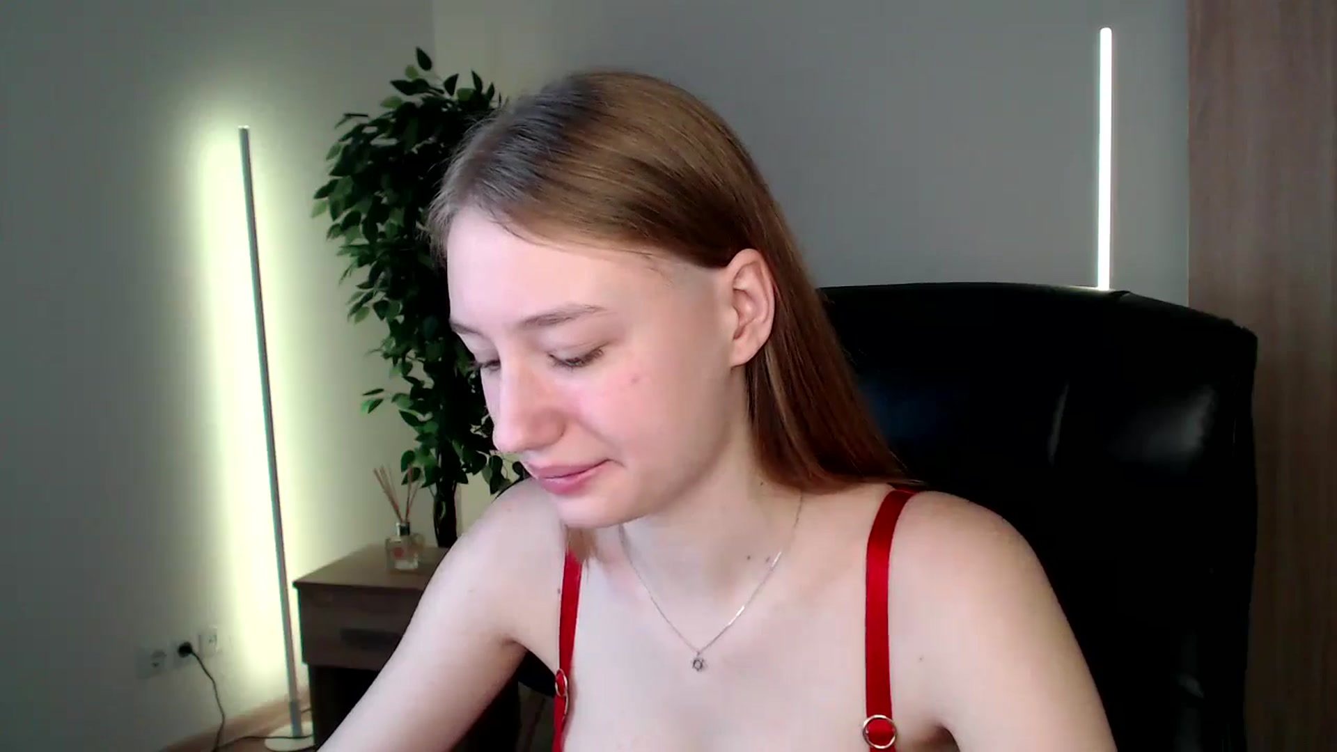 Gallery image thumbnail from HaleyVixen's myfreecams stream on, 12/25/2024, 10:14 image 2 of 20