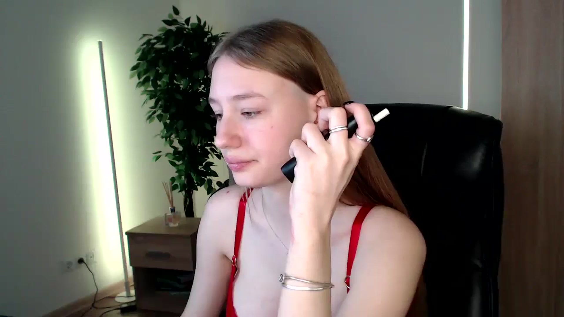 Gallery image thumbnail from HaleyVixen's myfreecams stream on, 12/25/2024, 11:07 image 5 of 20
