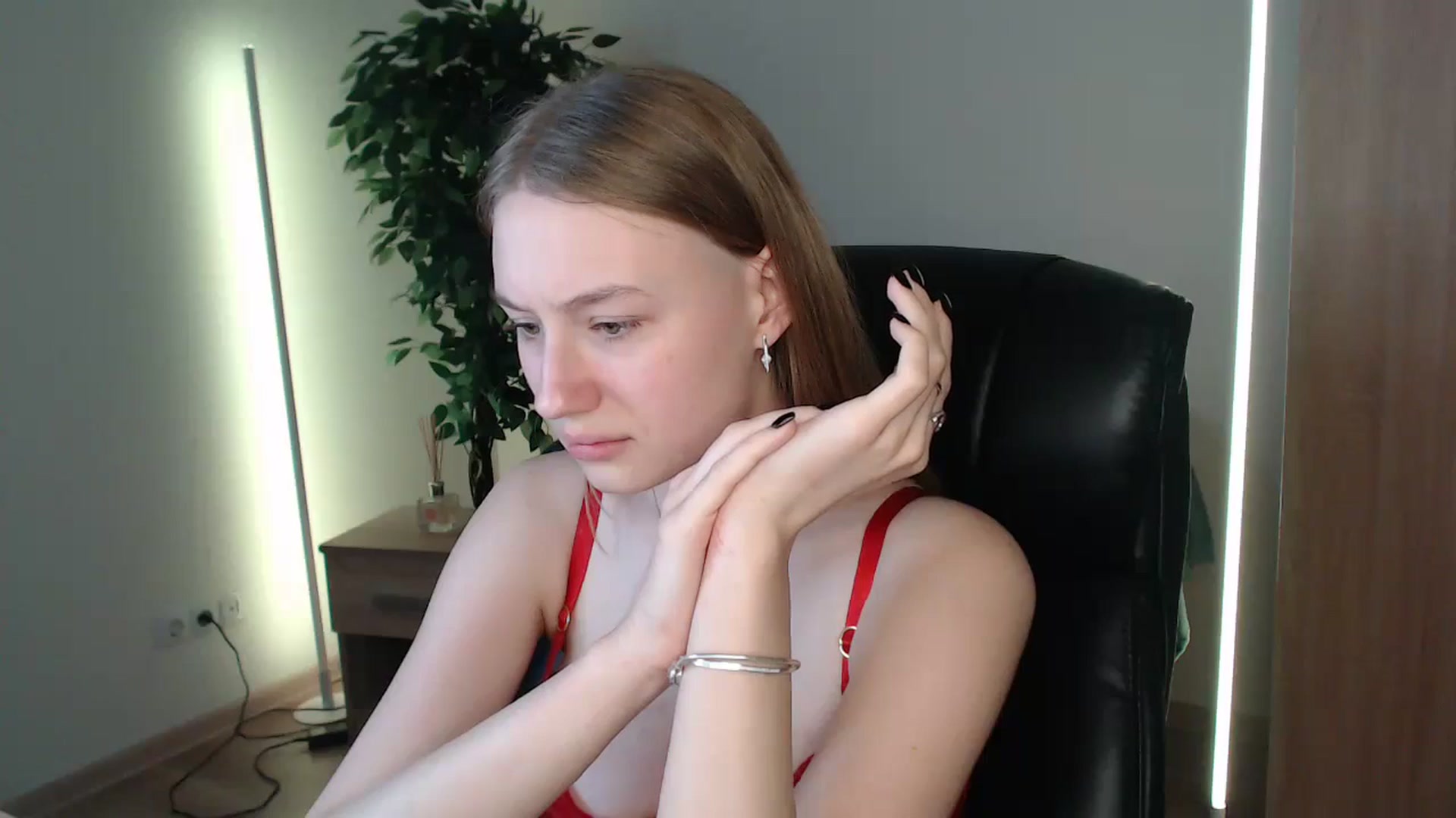 Gallery image thumbnail from HaleyVixen's myfreecams stream on, 12/25/2024, 14:29 image 14 of 20