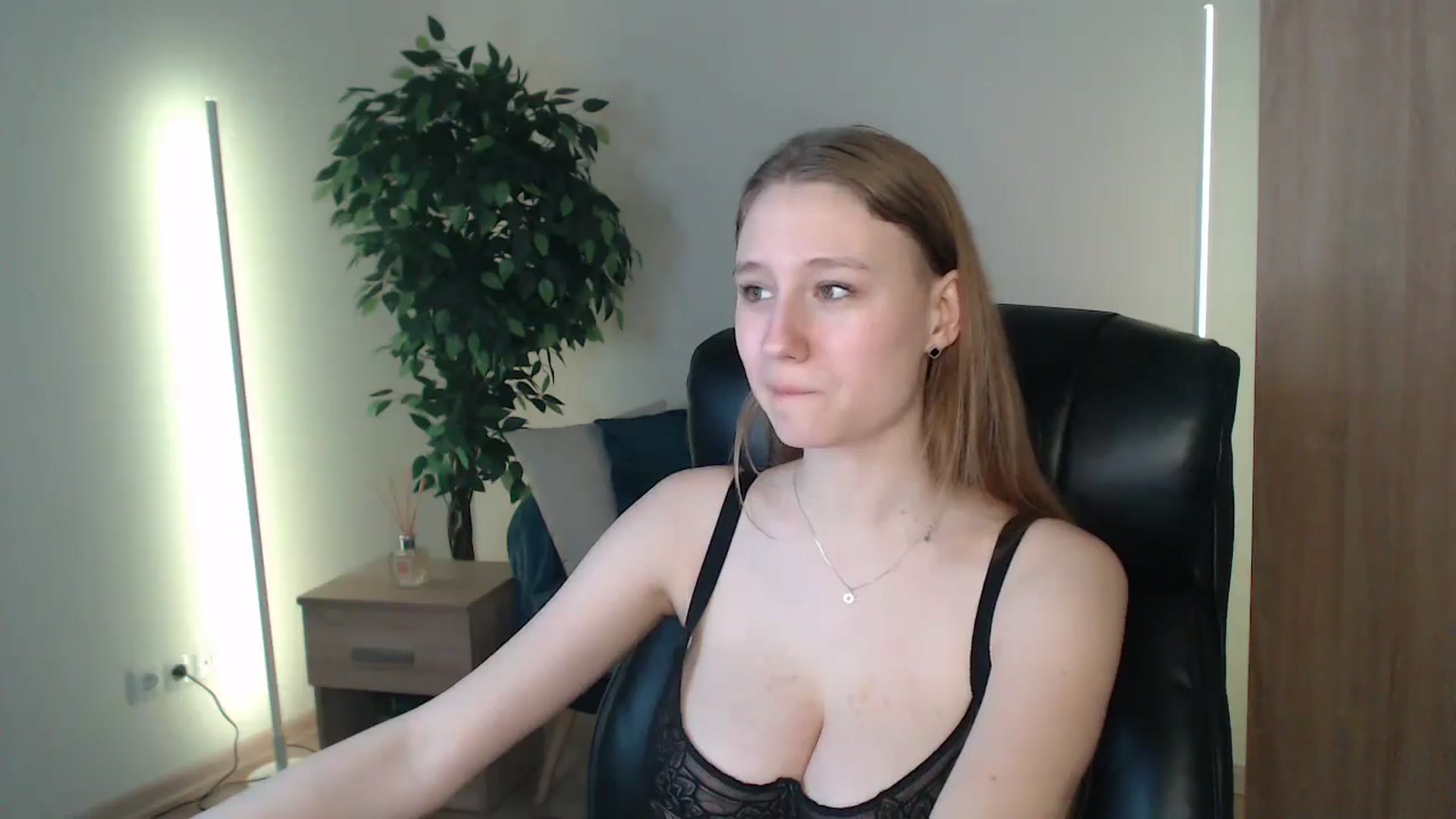 Gallery image thumbnail from HaleyVixen's myfreecams stream on, 01/10/2025, 14:10 image 20 of 20