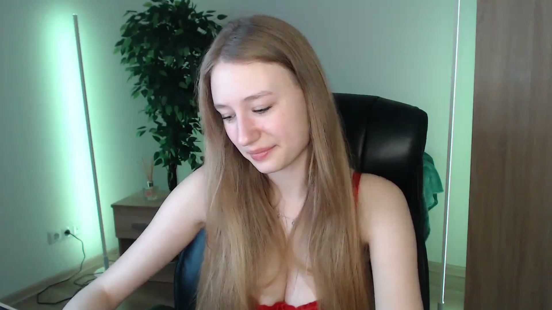 Gallery image thumbnail from HaleyVixen's myfreecams stream on, 01/13/2025, 11:24 image 10 of 20