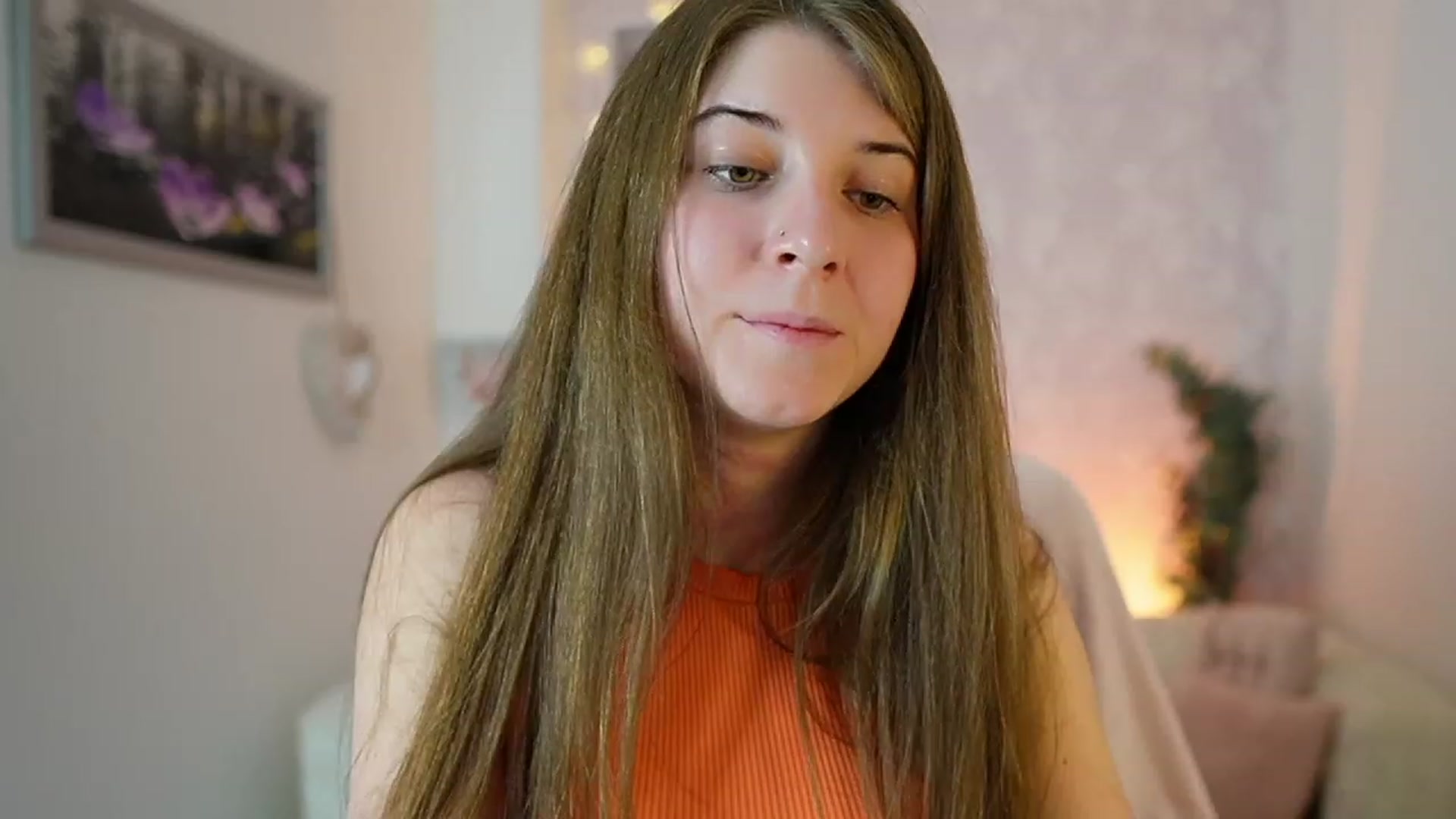 Gallery image thumbnail from Haley_Reed18's myfreecams stream on, 12/18/2023, 16:58 image 7 of 20