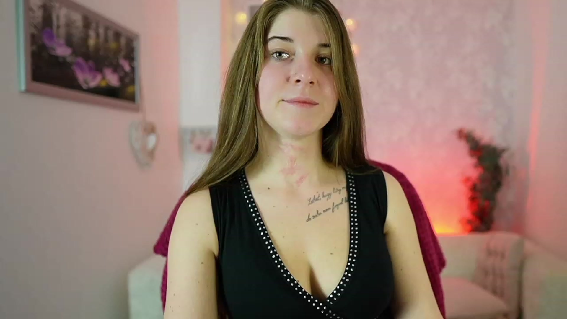 Gallery image thumbnail from Haley_Reed18's myfreecams stream on, 12/20/2023, 16:26 image 11 of 20