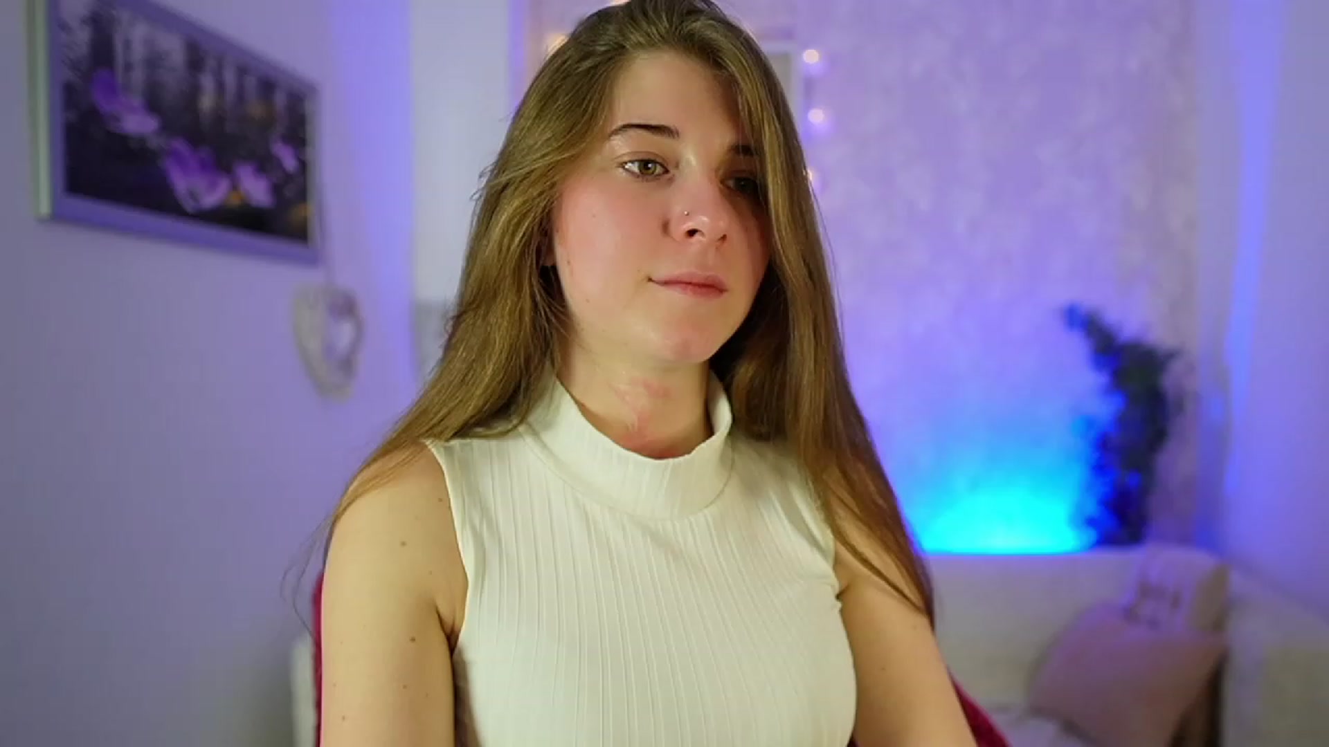 Gallery image thumbnail from Haley_Reed18's myfreecams stream on, 12/21/2023, 16:21 image 6 of 20