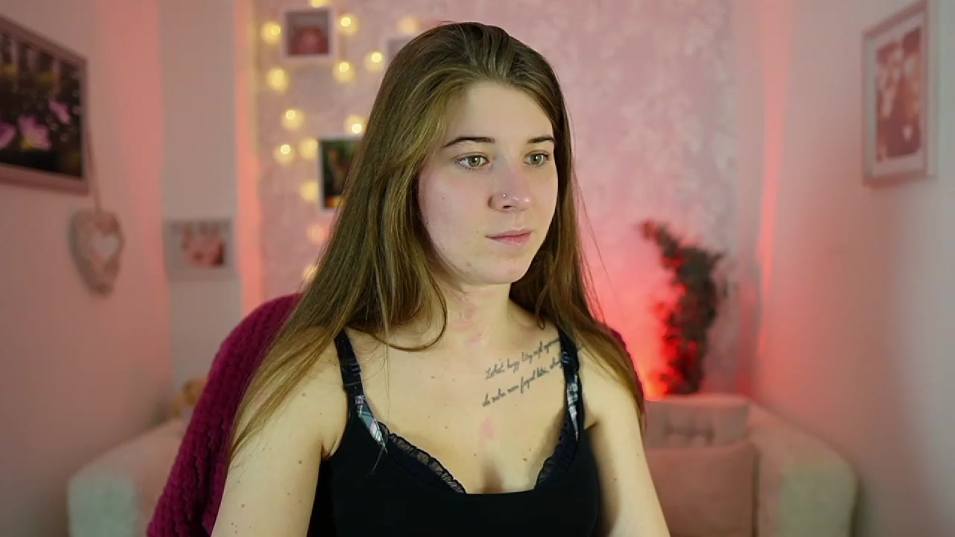 Gallery image thumbnail from Haley_Reed18's myfreecams stream on, 01/02/2024, 15:17 image 7 of 20