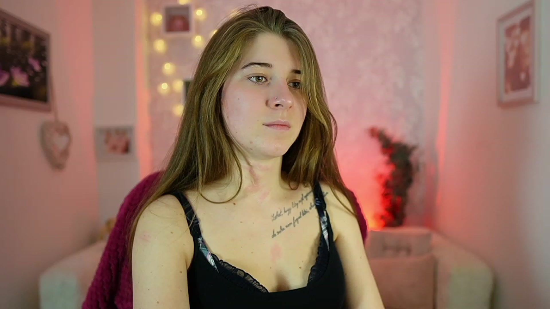 Gallery image thumbnail from Haley_Reed18's myfreecams stream on, 01/02/2024, 15:17 image 2 of 20