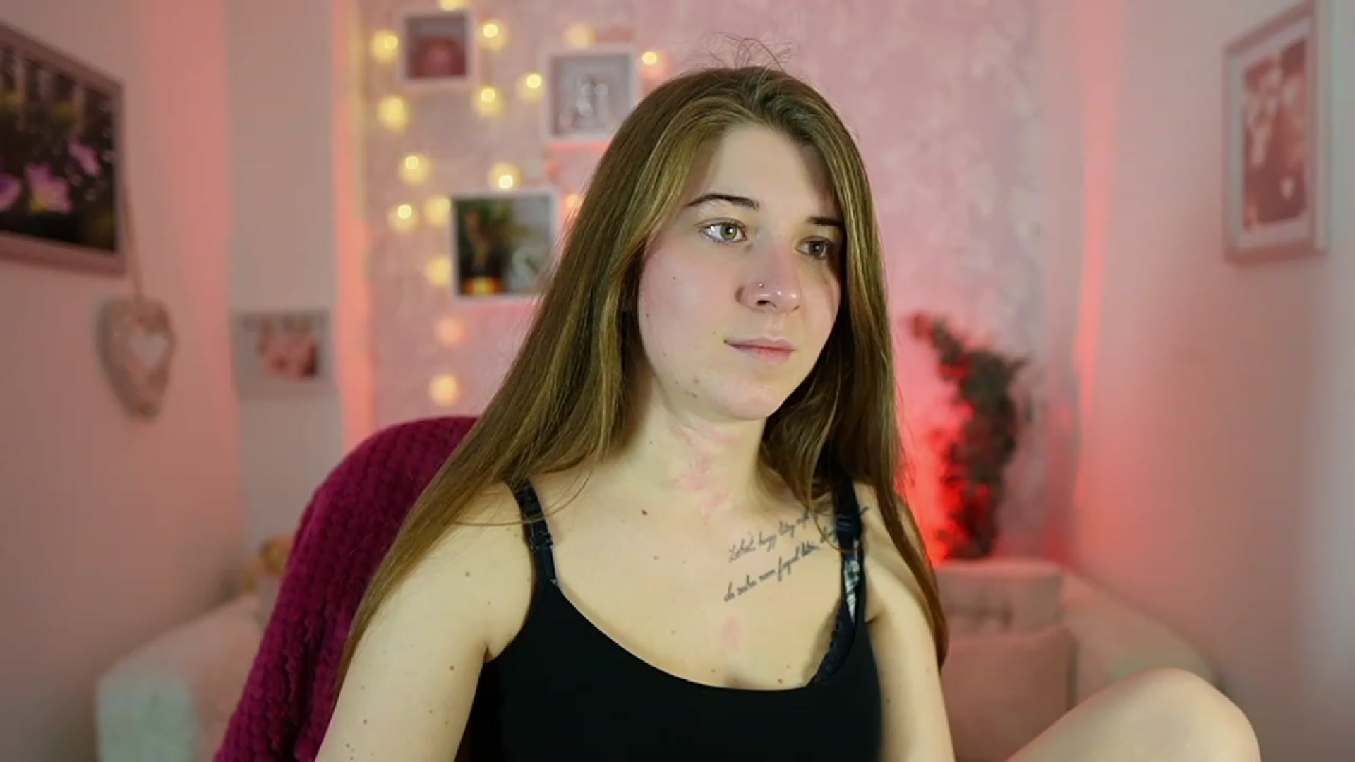 Gallery image thumbnail from Haley_Reed18's myfreecams stream on, 01/02/2024, 15:17 image 18 of 20