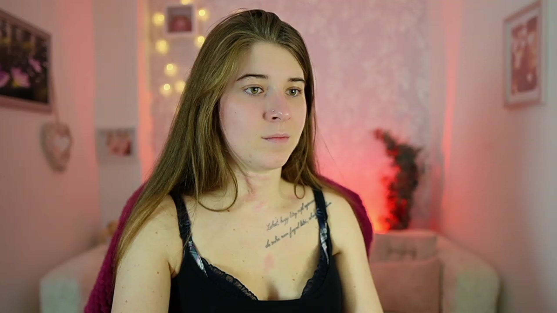 Gallery image thumbnail from Haley_Reed18's myfreecams stream on, 01/02/2024, 15:17 image 5 of 20