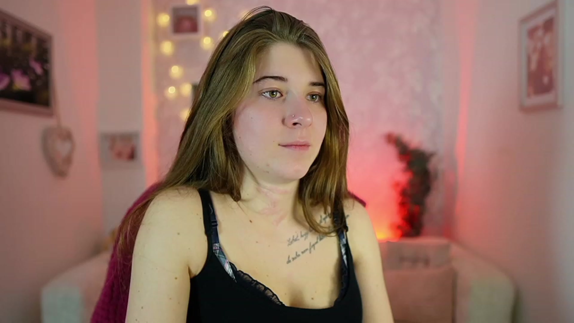 Gallery image thumbnail from Haley_Reed18's myfreecams stream on, 01/02/2024, 16:06 image 9 of 20