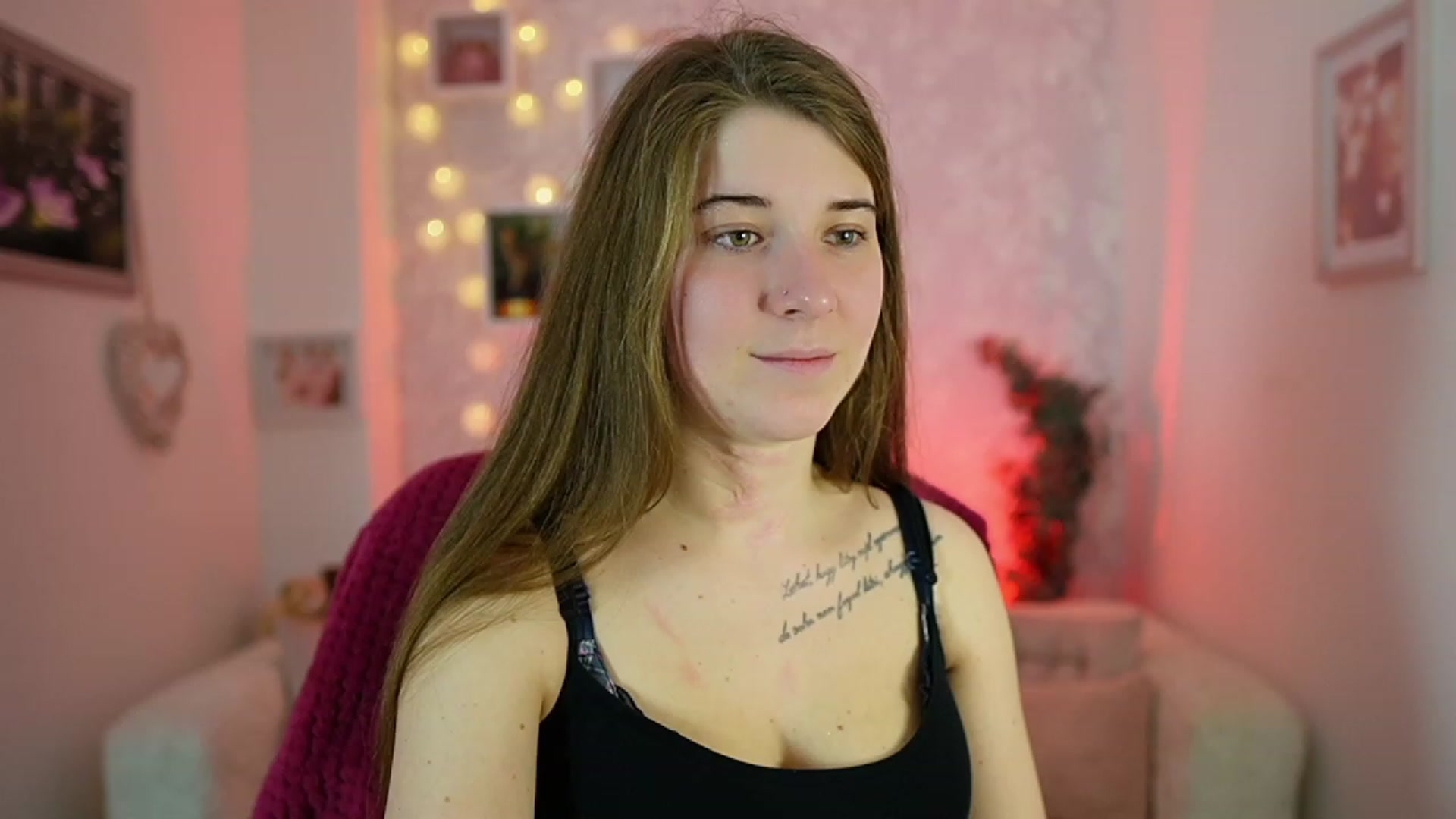 Gallery image thumbnail from Haley_Reed18's myfreecams stream on, 01/02/2024, 16:06 image 1 of 20
