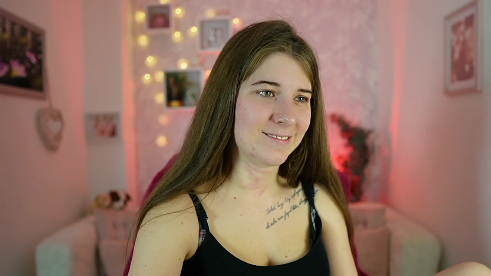 Gallery image thumbnail from Haley_Reed18's myfreecams stream on, 01/02/2024, 17:51 image 9 of 20