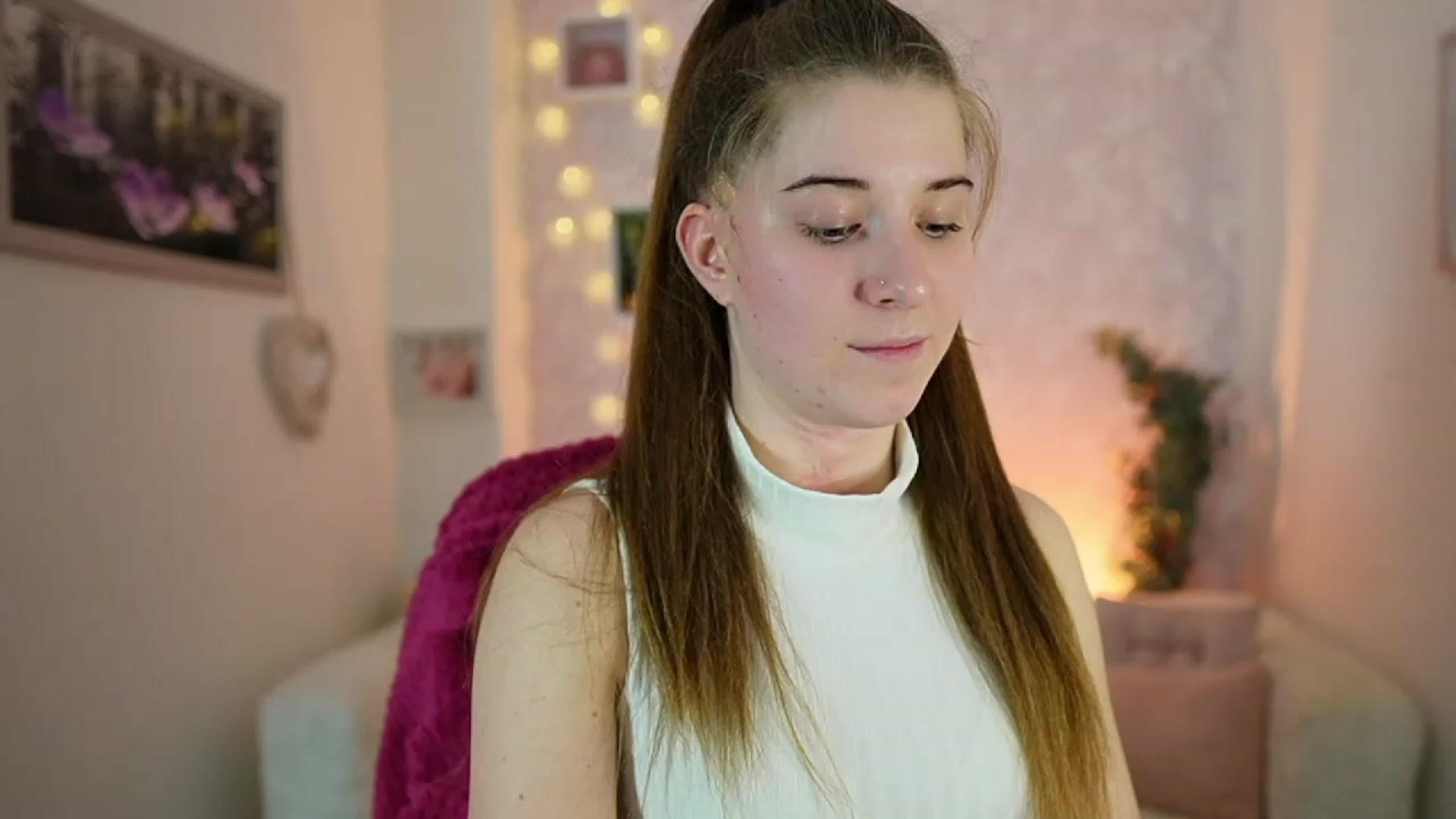 Gallery image thumbnail from Haley_Reed18's myfreecams stream on, 01/04/2024, 15:23 image 4 of 20