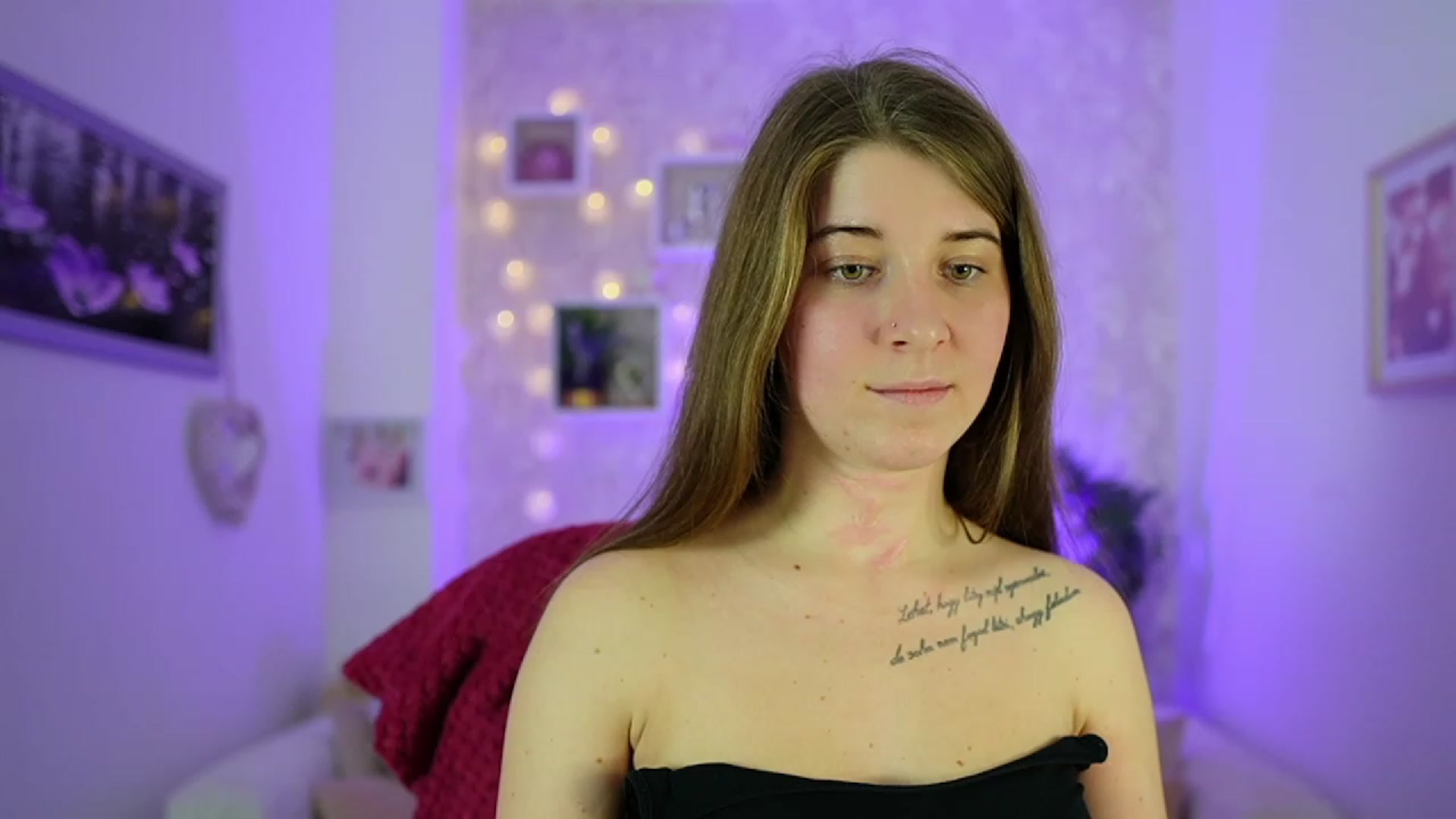 Gallery image thumbnail from Haley_Reed18's myfreecams stream on, 01/08/2024, 15:23 image 14 of 20