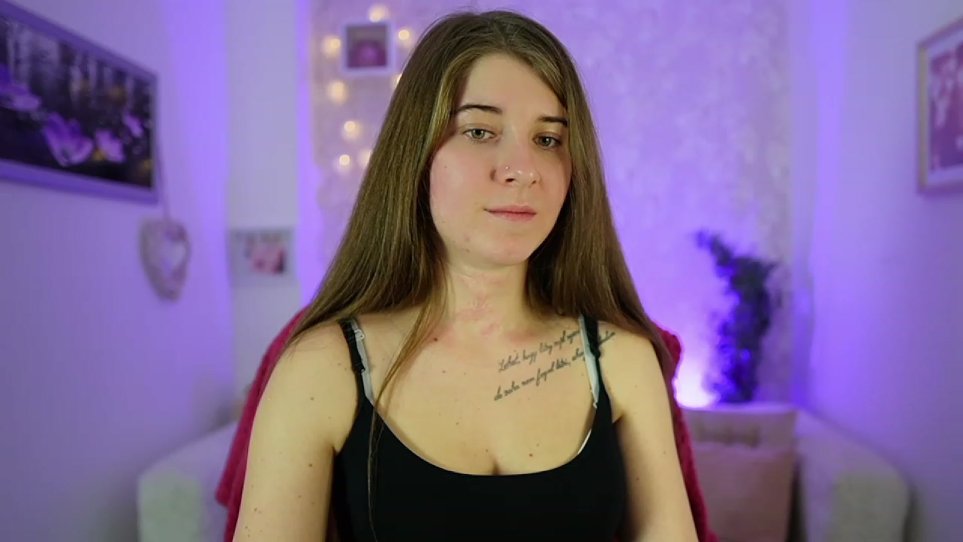 Gallery image thumbnail from Haley_Reed18's myfreecams stream on, 01/08/2024, 17:10 image 9 of 20