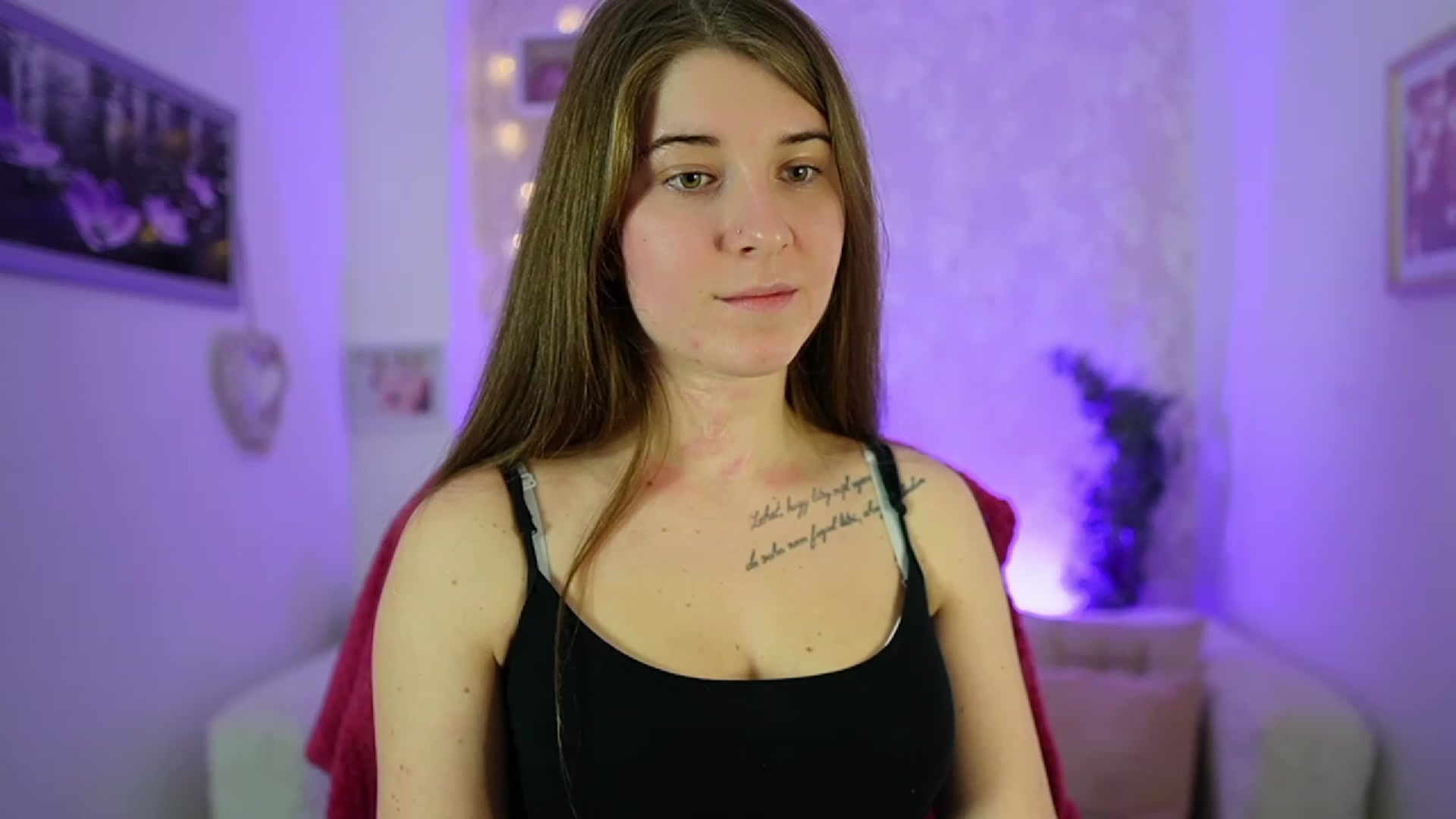 Gallery image thumbnail from Haley_Reed18's myfreecams stream on, 01/08/2024, 17:10 image 7 of 20