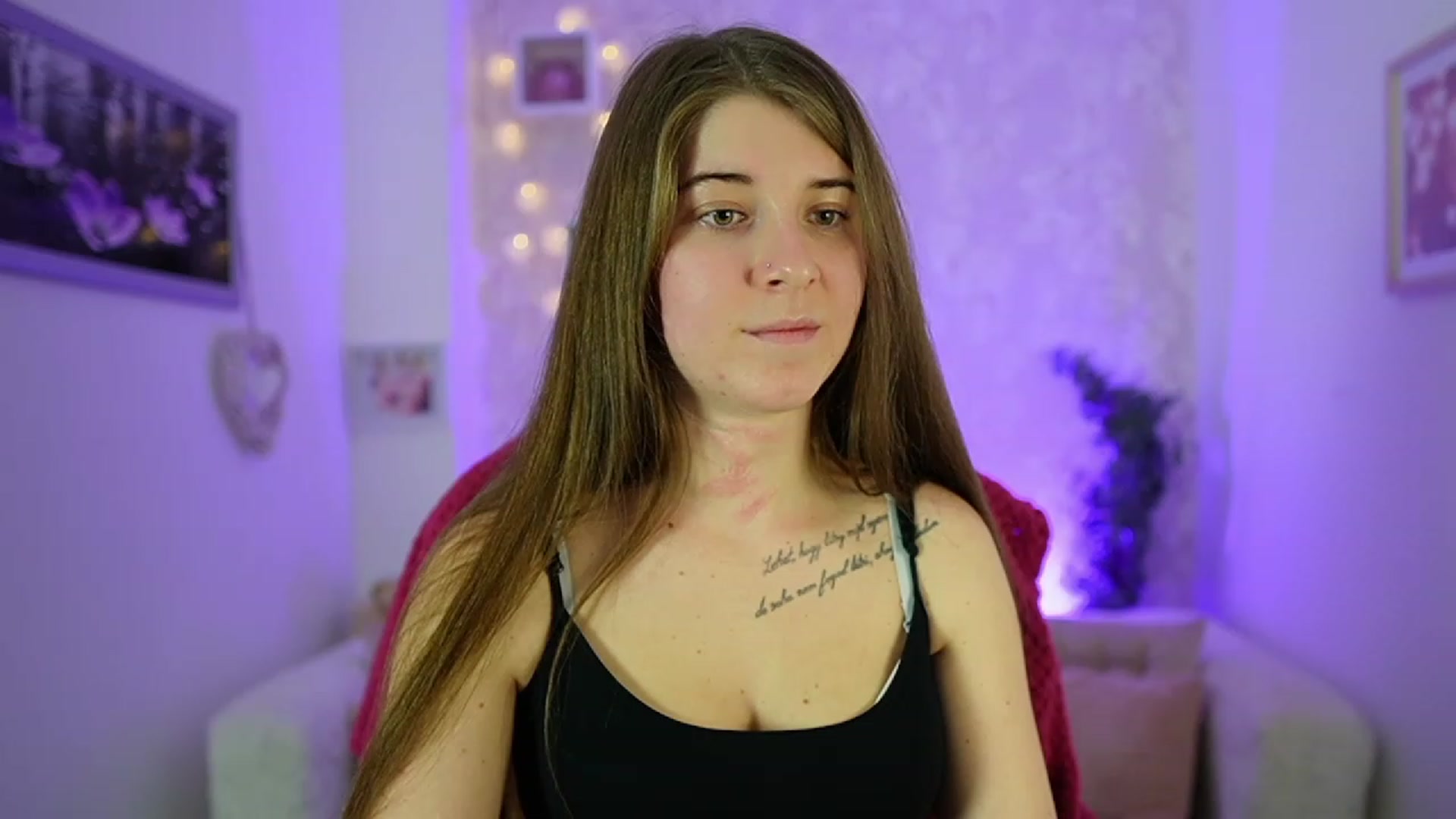 Gallery image thumbnail from Haley_Reed18's myfreecams stream on, 01/08/2024, 17:10 image 18 of 20