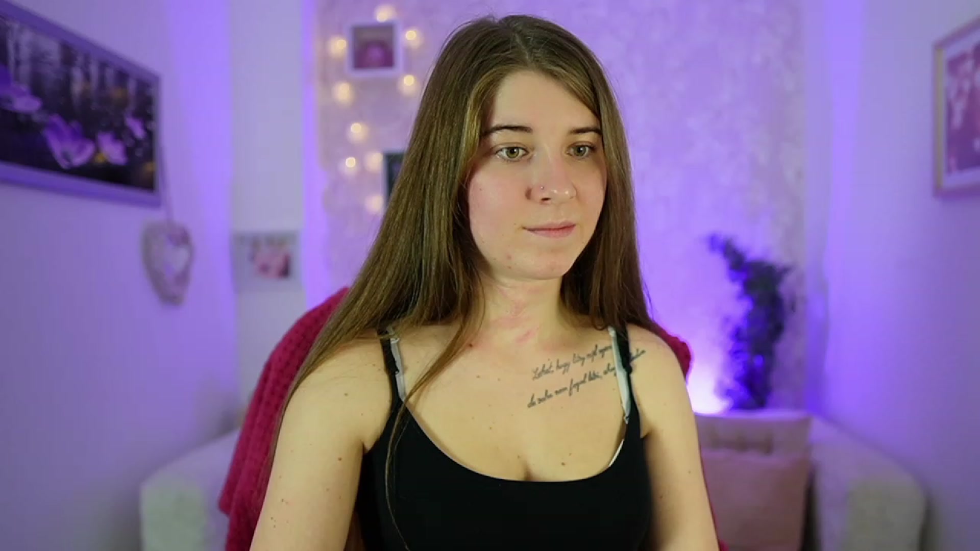 Gallery image thumbnail from Haley_Reed18's myfreecams stream on, 01/08/2024, 17:10 image 13 of 20