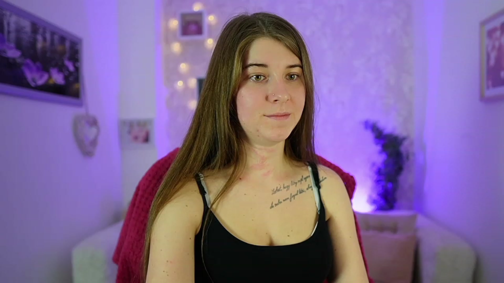Gallery image thumbnail from Haley_Reed18's myfreecams stream on, 01/08/2024, 17:10 image 15 of 20