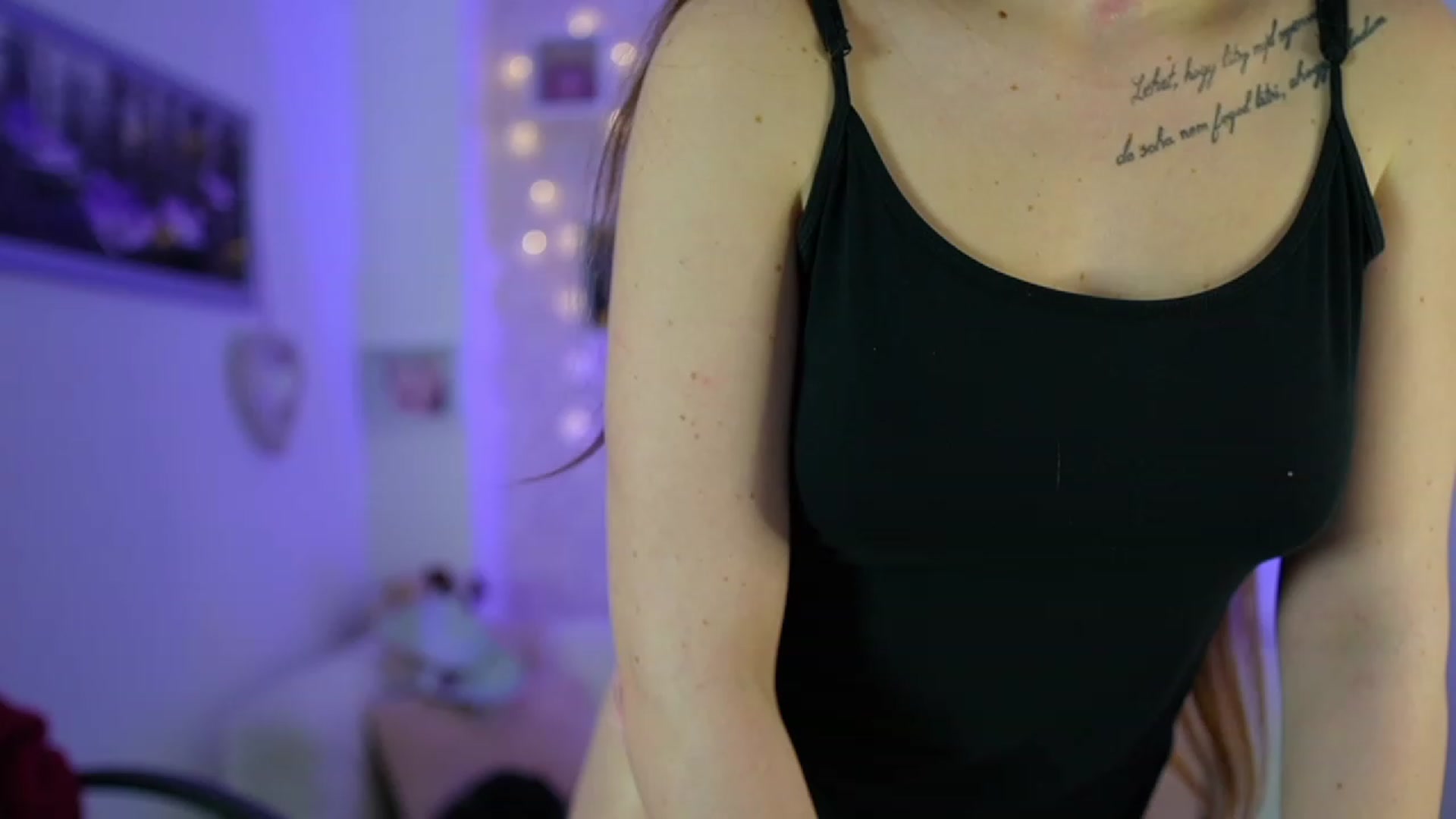 Gallery image thumbnail from Haley_Reed18's myfreecams stream on, 01/08/2024, 19:11 image 16 of 20