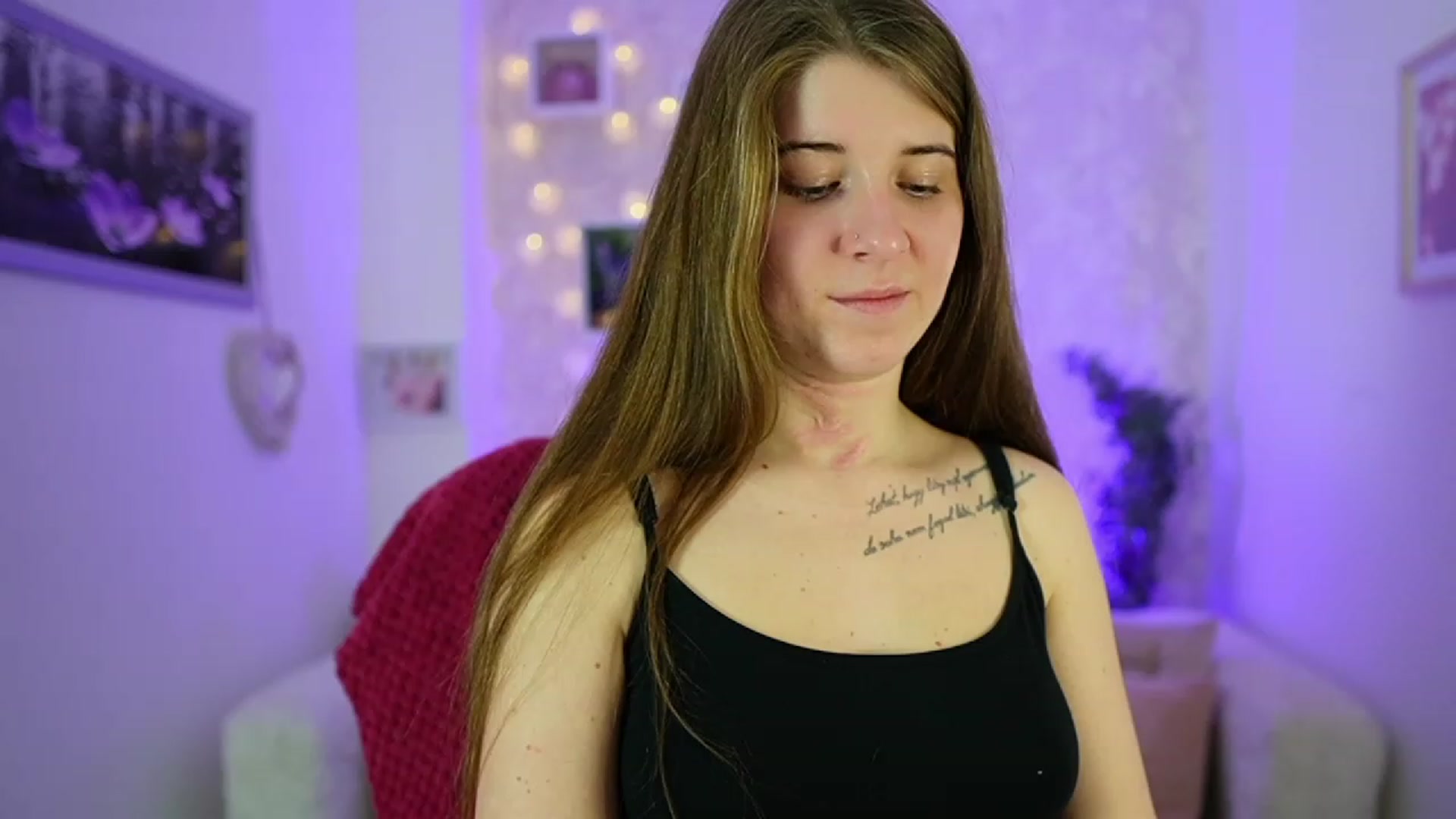 Gallery image thumbnail from Haley_Reed18's myfreecams stream on, 01/08/2024, 19:11 image 14 of 20