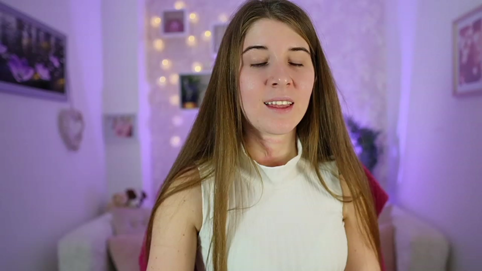 Gallery image thumbnail from Haley_Reed18's myfreecams stream on, 01/11/2024, 17:34 image 19 of 20
