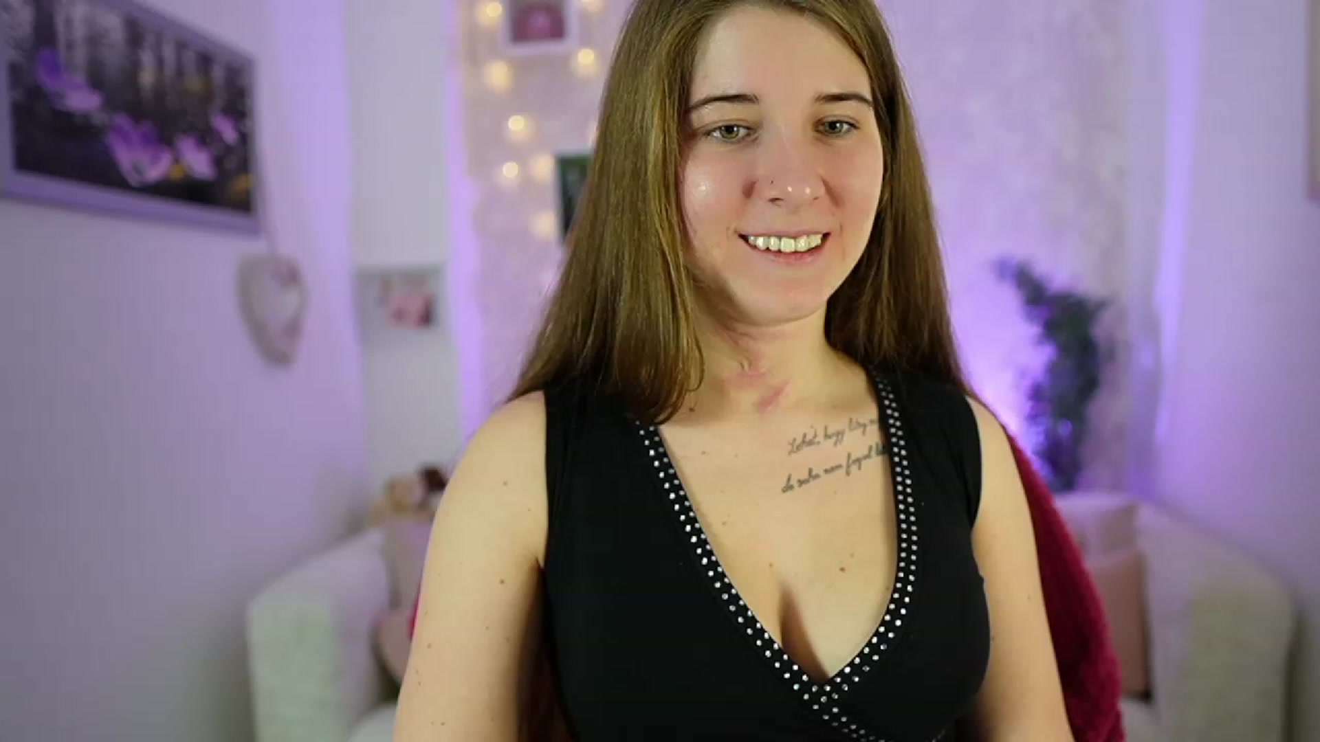 Gallery image thumbnail from Haley_Reed18's myfreecams stream on, 01/14/2024, 17:10 image 17 of 20