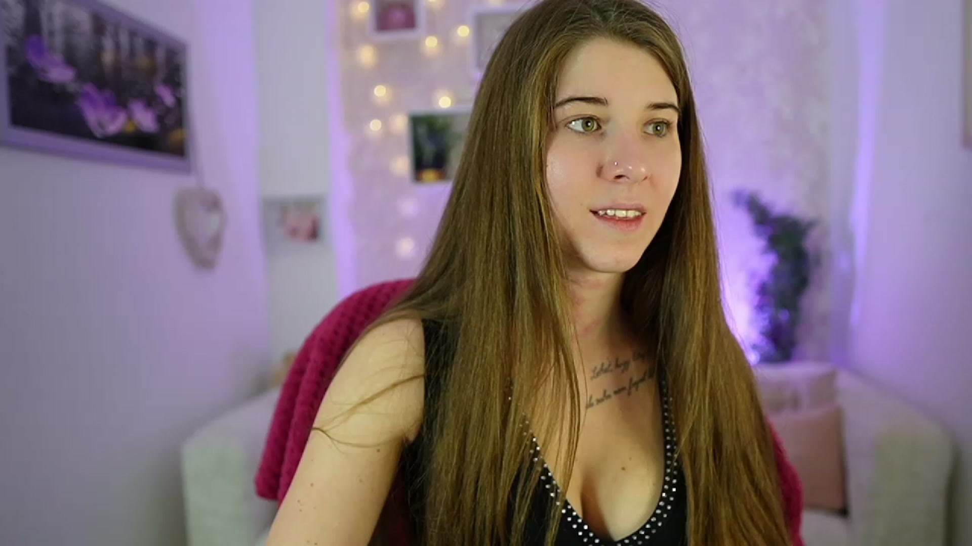 Gallery image thumbnail from Haley_Reed18's myfreecams stream on, 01/14/2024, 17:10 image 7 of 20