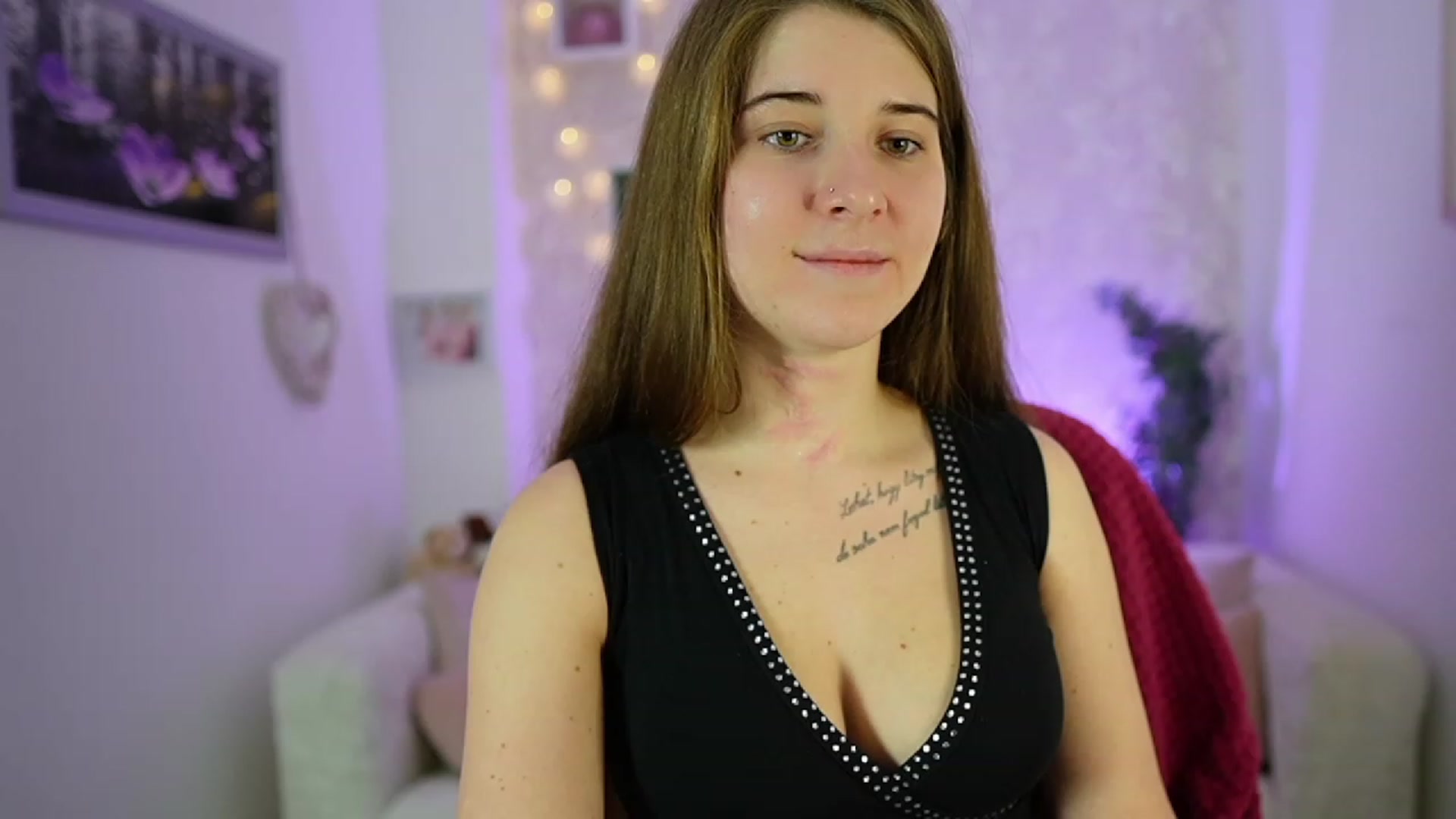 Gallery image thumbnail from Haley_Reed18's myfreecams stream on, 01/14/2024, 17:10 image 13 of 20