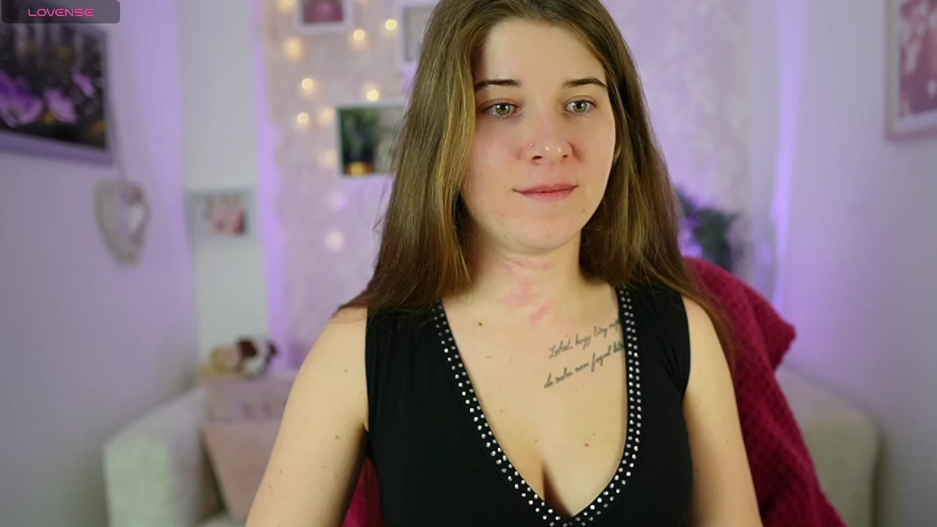Gallery image thumbnail from Haley_Reed18's myfreecams stream on, 01/17/2024, 17:46 image 15 of 20