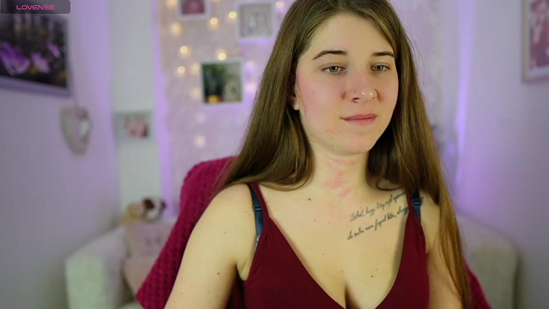 Gallery image thumbnail from Haley_Reed18's myfreecams stream on, 01/18/2024, 15:34 image 3 of 20