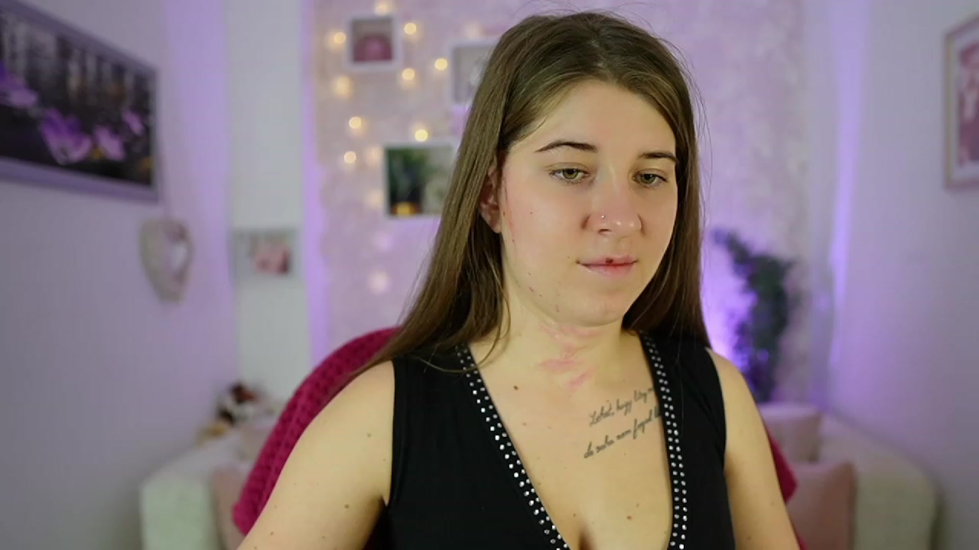 Gallery image thumbnail from Haley_Reed18's myfreecams stream on, 01/25/2024, 17:07 image 14 of 20