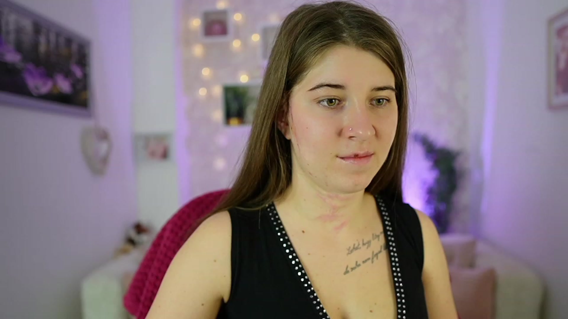 Gallery image thumbnail from Haley_Reed18's myfreecams stream on, 01/25/2024, 17:07 image 12 of 20