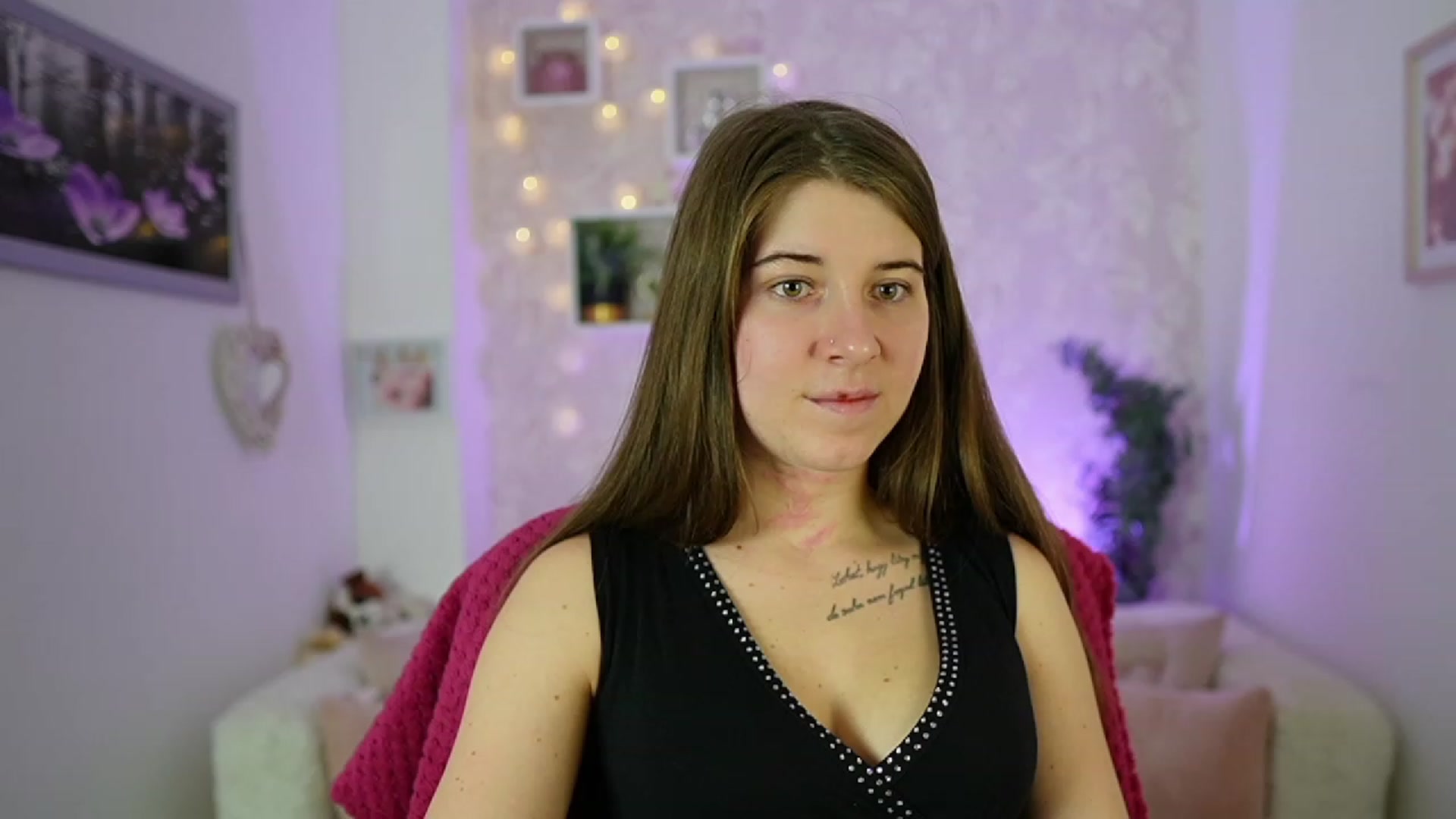 Gallery image thumbnail from Haley_Reed18's myfreecams stream on, 01/25/2024, 18:31 image 4 of 20