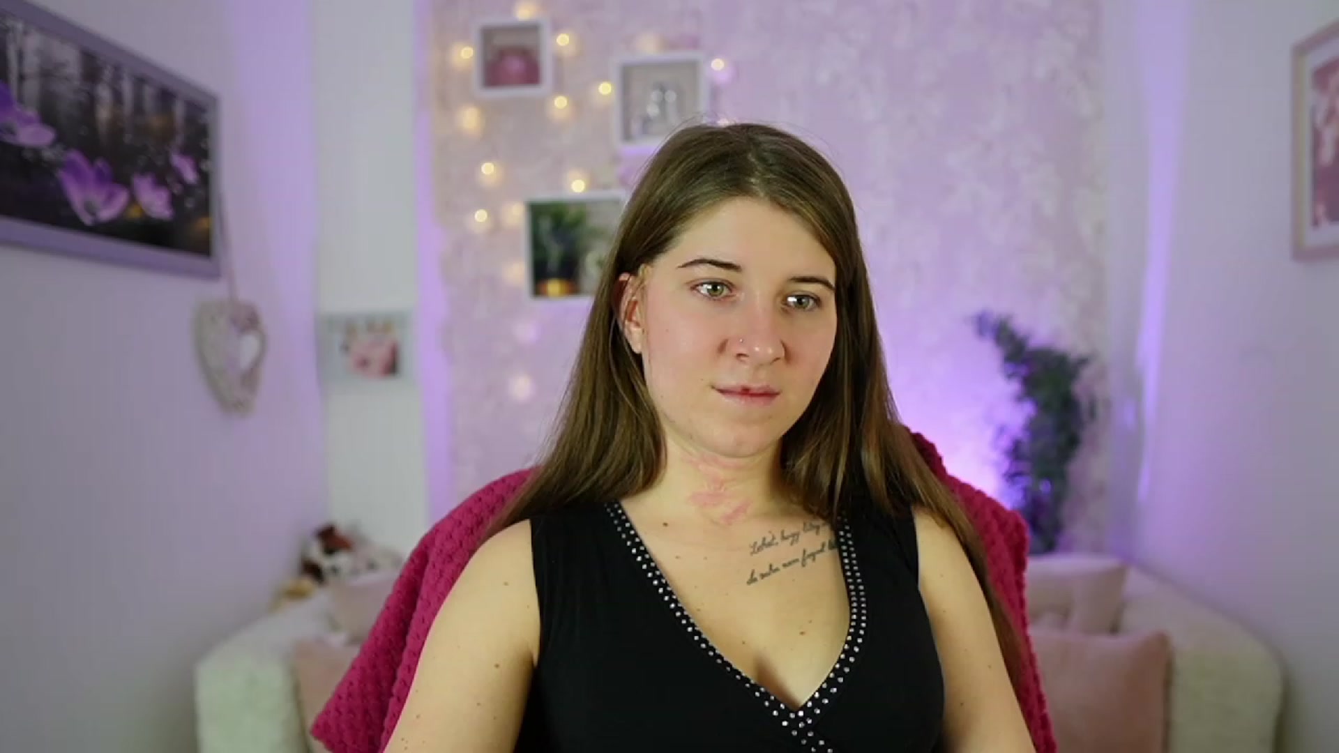 Gallery image thumbnail from Haley_Reed18's myfreecams stream on, 01/25/2024, 18:31 image 8 of 20