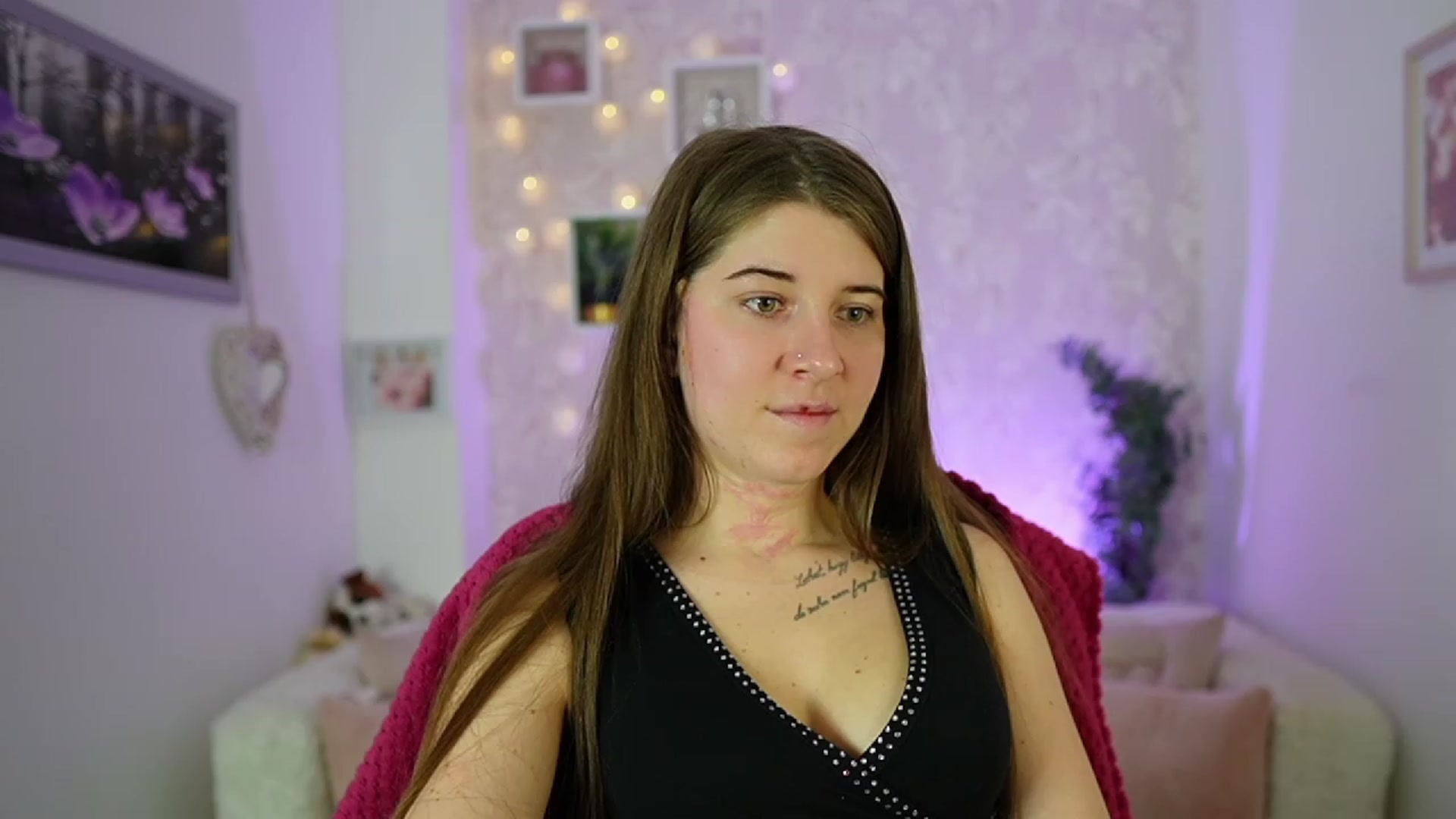 Gallery image thumbnail from Haley_Reed18's myfreecams stream on, 01/25/2024, 18:31 image 14 of 20